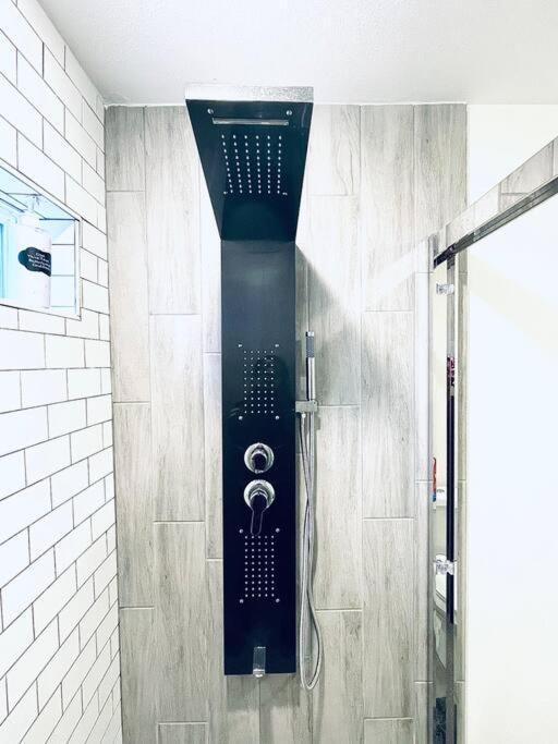 Luxe Travel Retreat Near Deep Ellum Dallas
