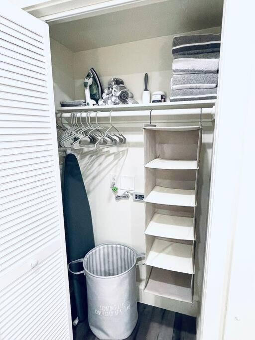 Luxe Travel Retreat Near Deep Ellum *