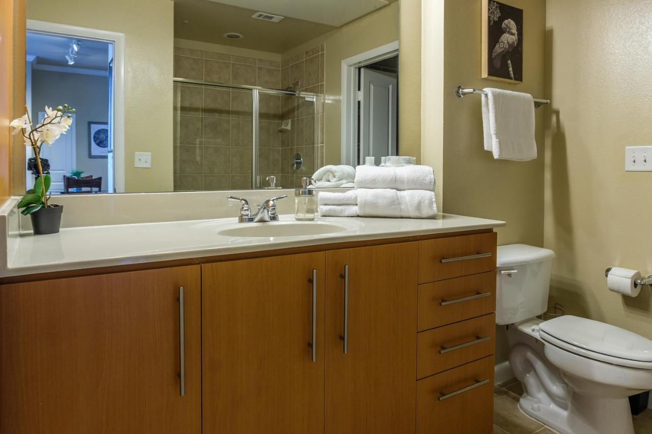 Apartamento Frontdesk Oakwood Apts Uptown