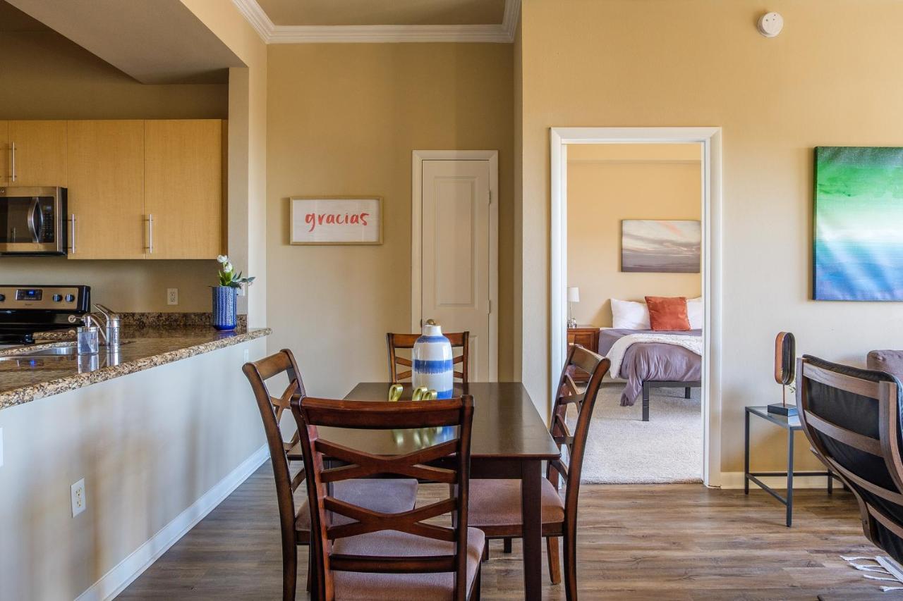 Frontdesk Oakwood Apts Uptown Apartamento Dallas