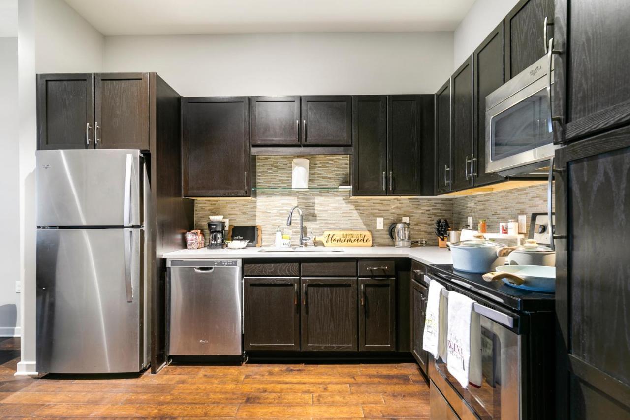 2br Premium Penthouse With Downtown Views