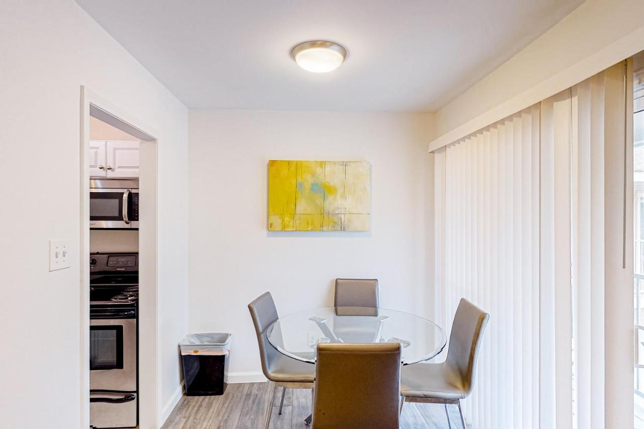 Apartment Live Oak Dallas