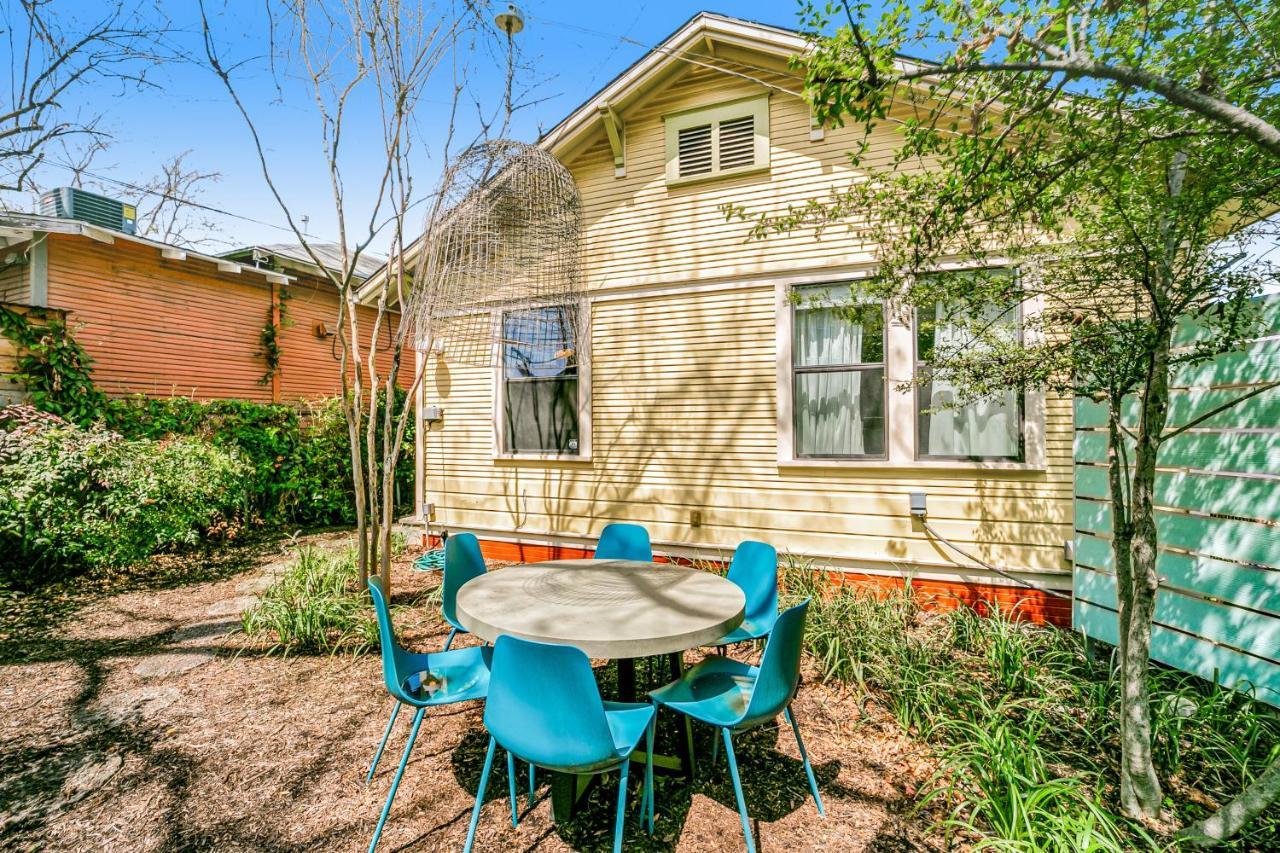 Beautiful Art Holiday home Dallas