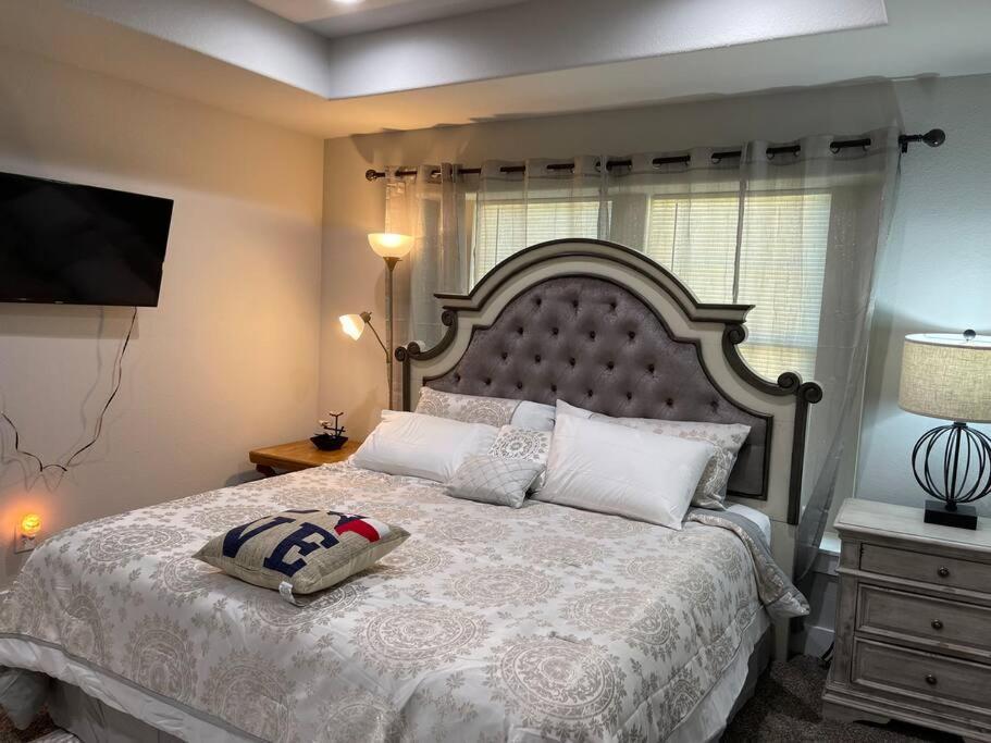 Homestay Master Bedroom In A Shared House Near Downtown Dallas