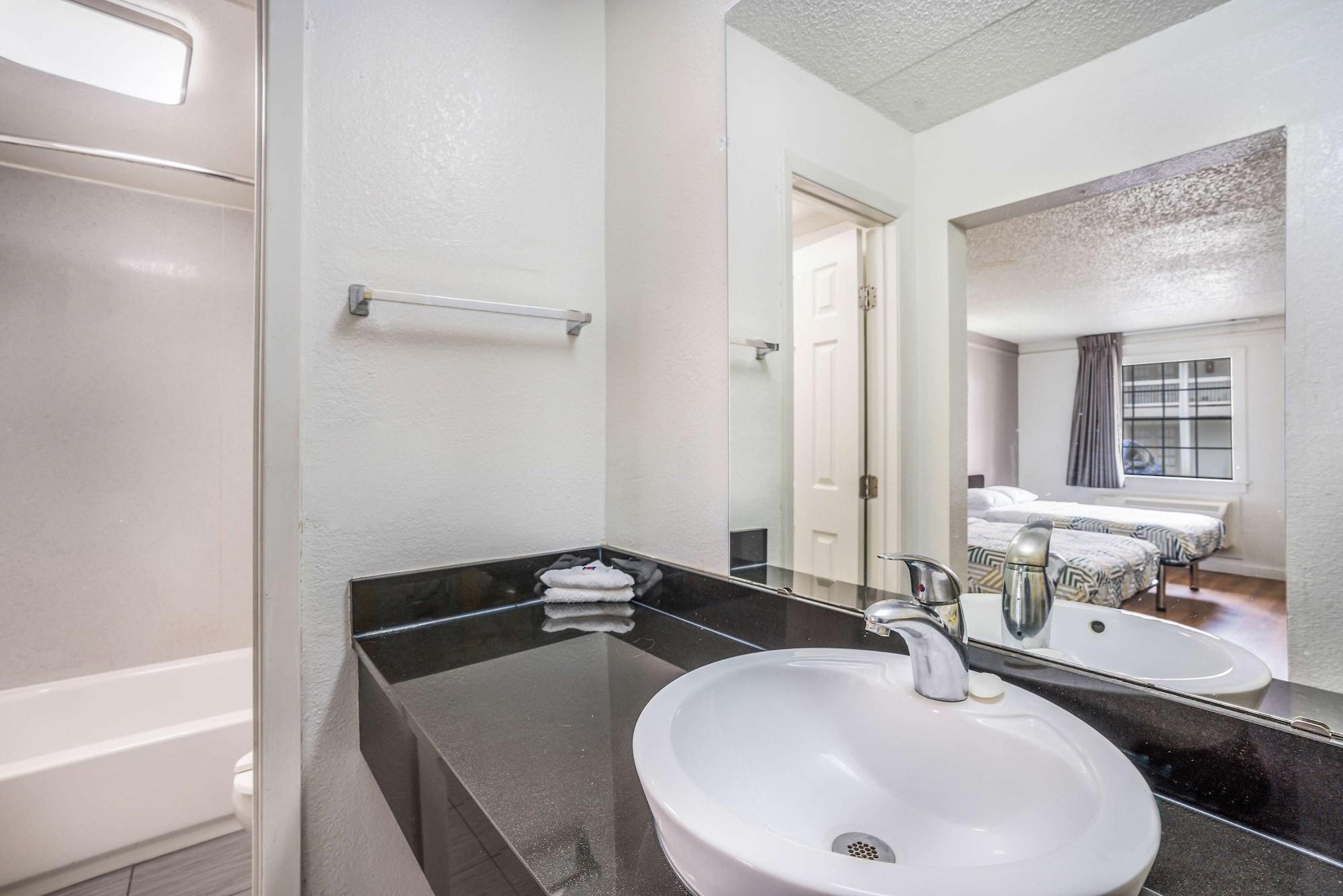 6-dallas, Tx - Market Center Hotel Dallas