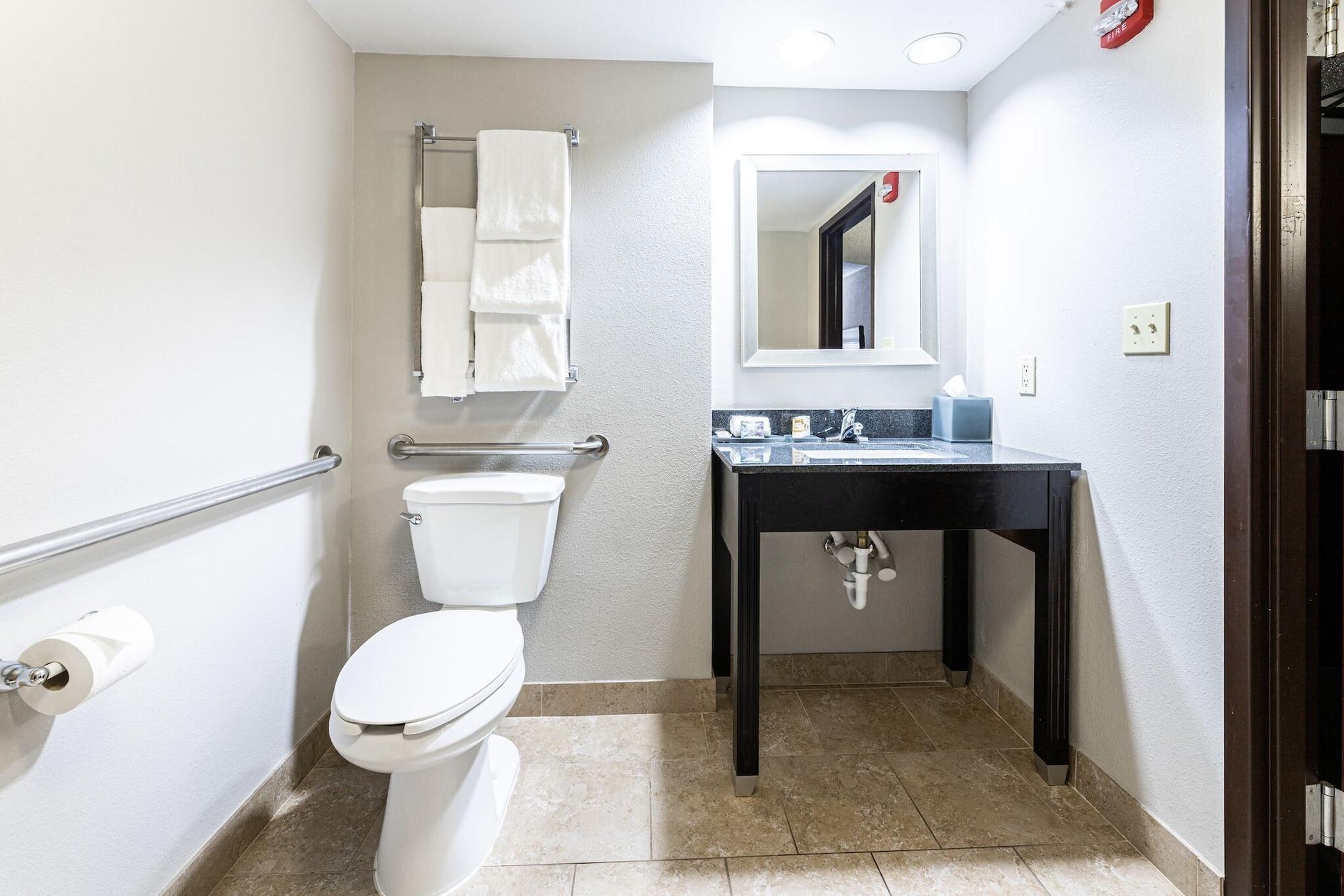 Hotel La Quinta By Wyndham I-35 Walnut Hill Ln