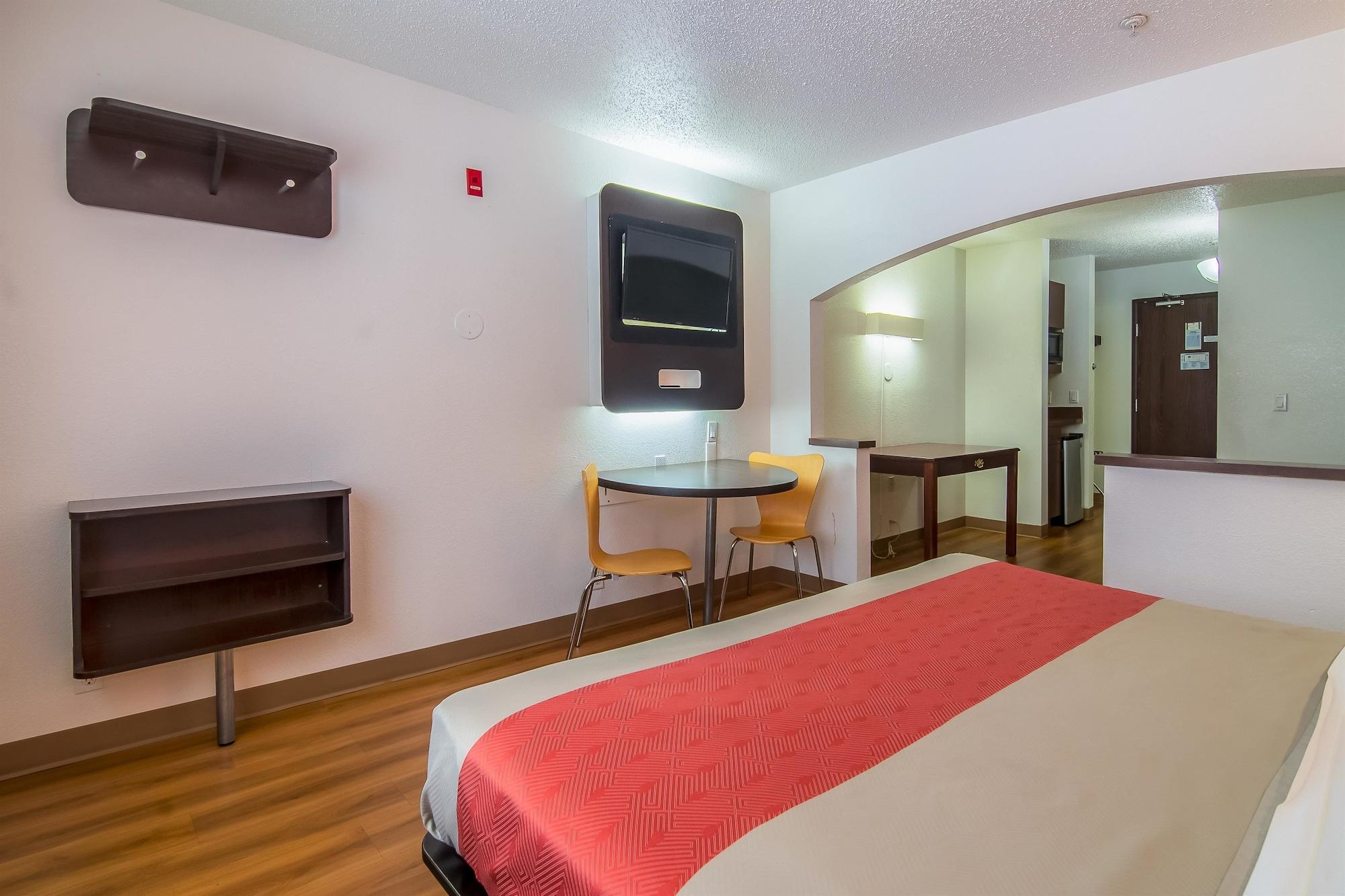 Hotel 6-dallas, Tx - North - Richardson 2*