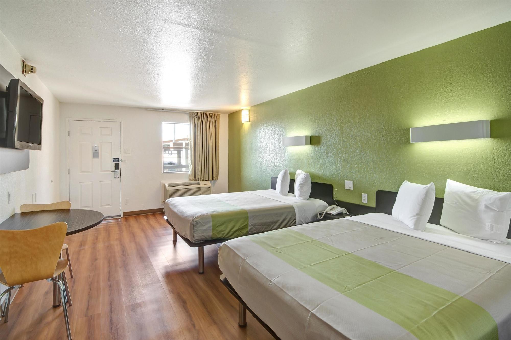 6-dallas, Tx - Forest Lane Hotel