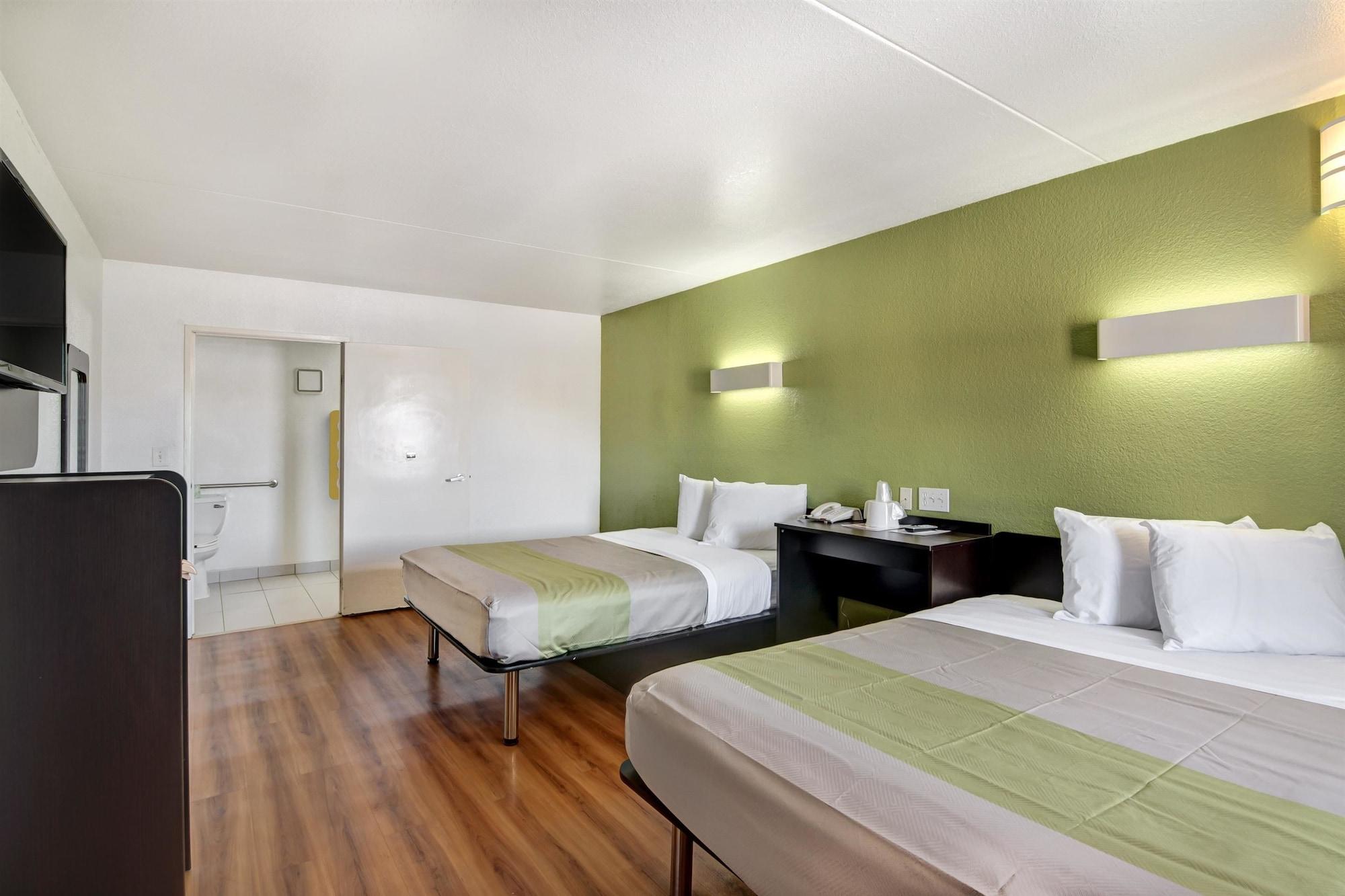 6-dallas, Tx - Forest Lane Hotel Dallas