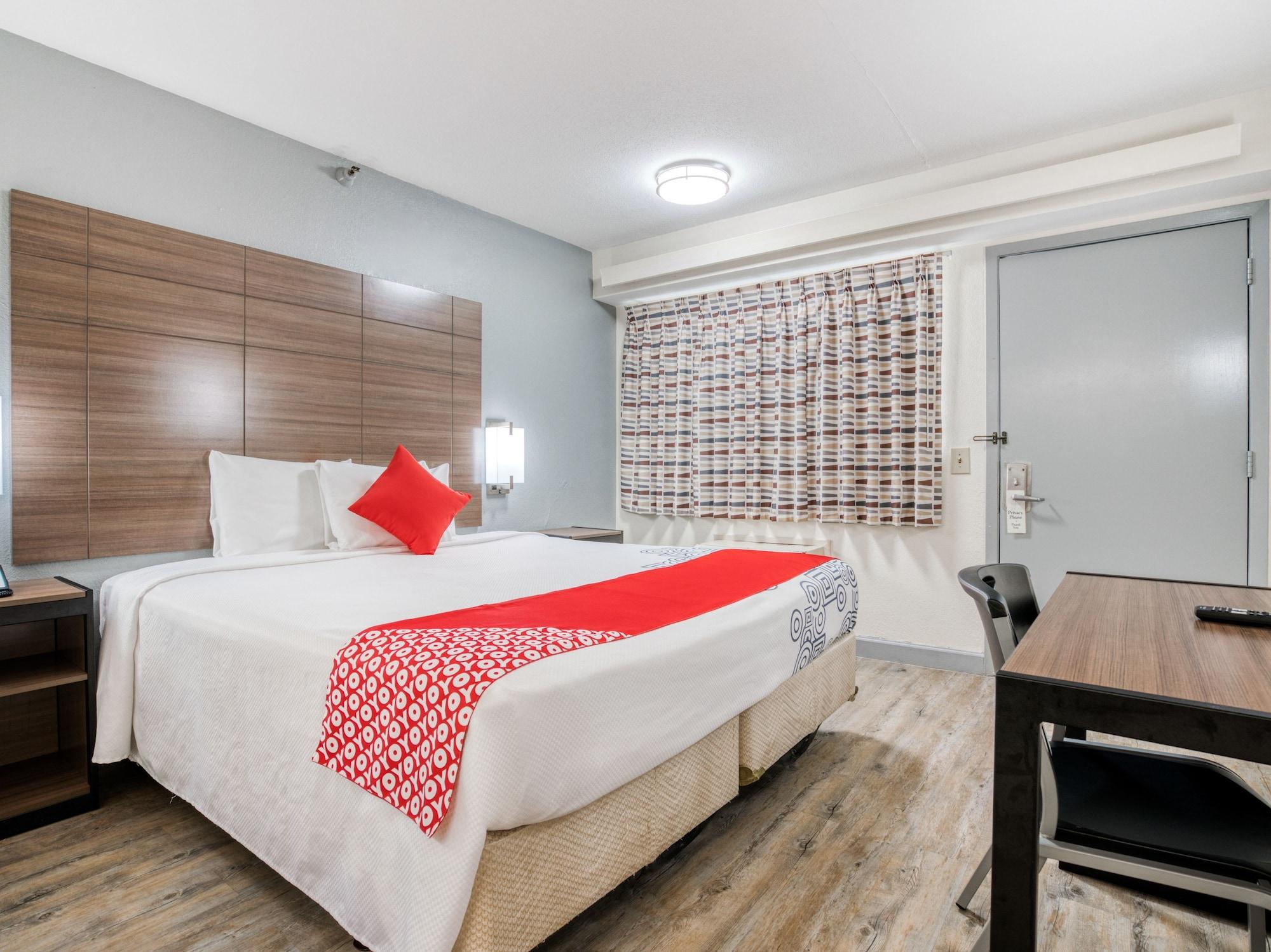 Hotel Field 2*
