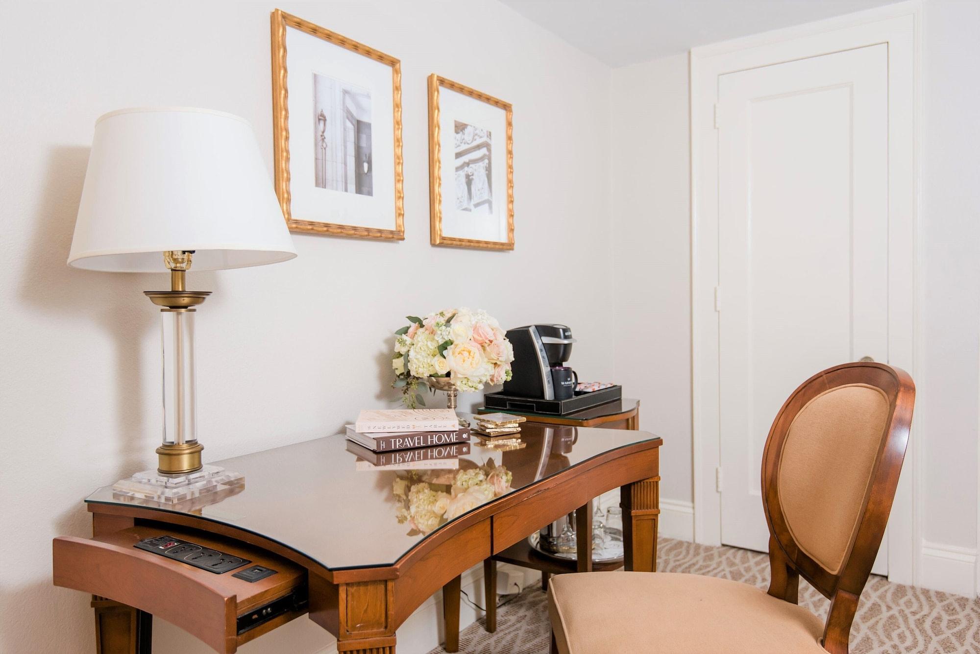 Warwick Melrose Hotel