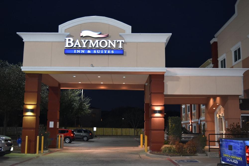 Hotel Baymont By Wyndham Dallas/ Field 3*