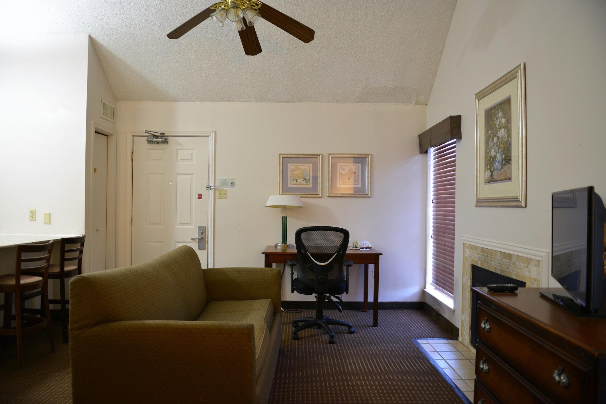 Hotel Hawthorn Field
