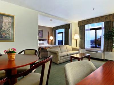 Wingate By Wyndham Field Dallas