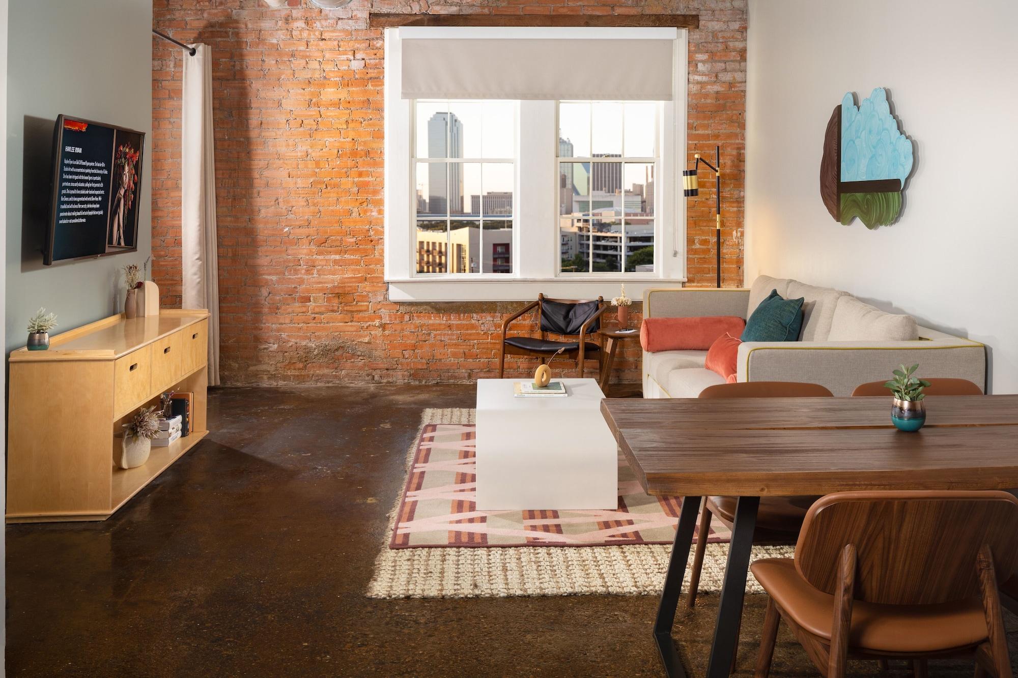 Hotel Canvas Dallas