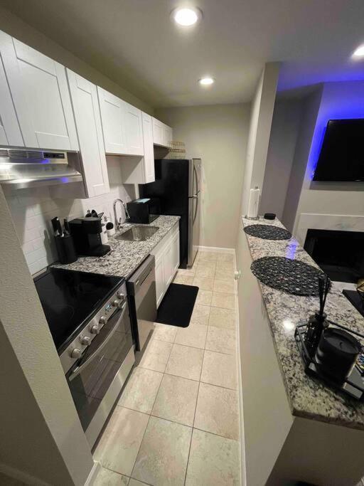 Apartment Lower Greenville 1 Bedroom Apt *
