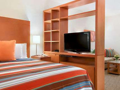 Hyatt House Uptown 3*
