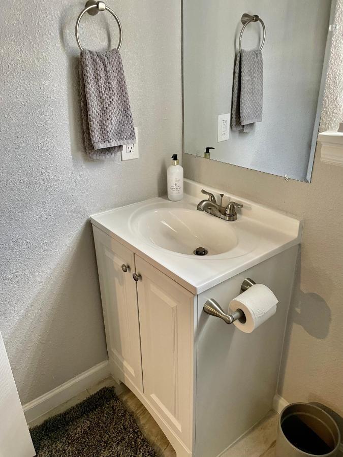 Central Dfw Close To Stadiums And Downtown Dallas! Dallas