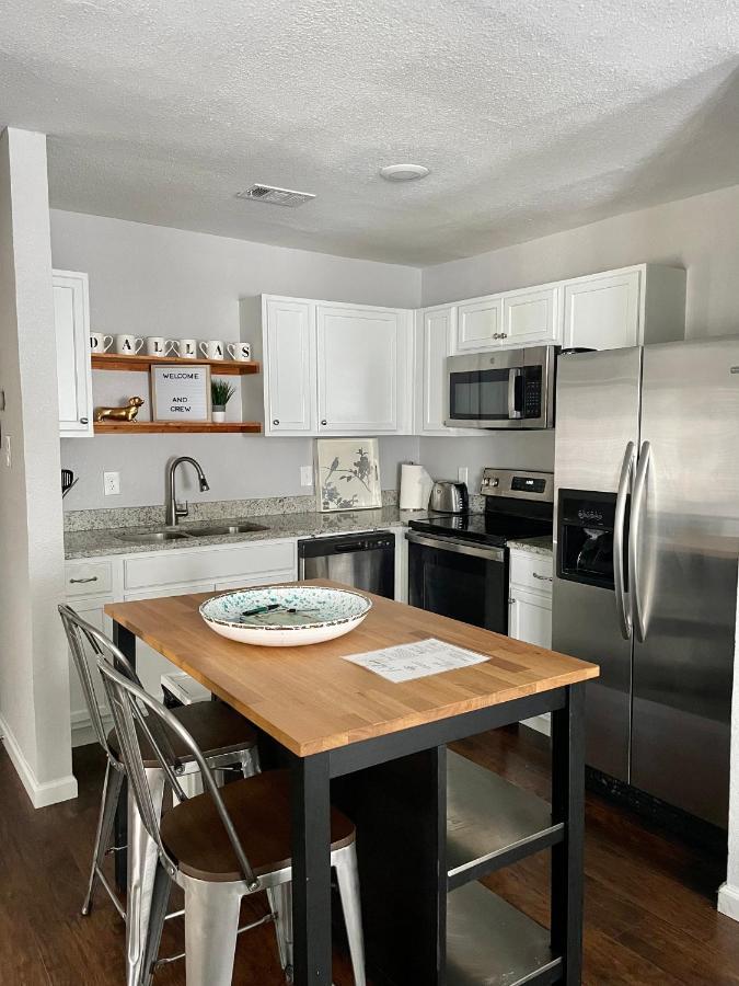 Central Dfw Close To Stadiums And Downtown Dallas! * Dallas