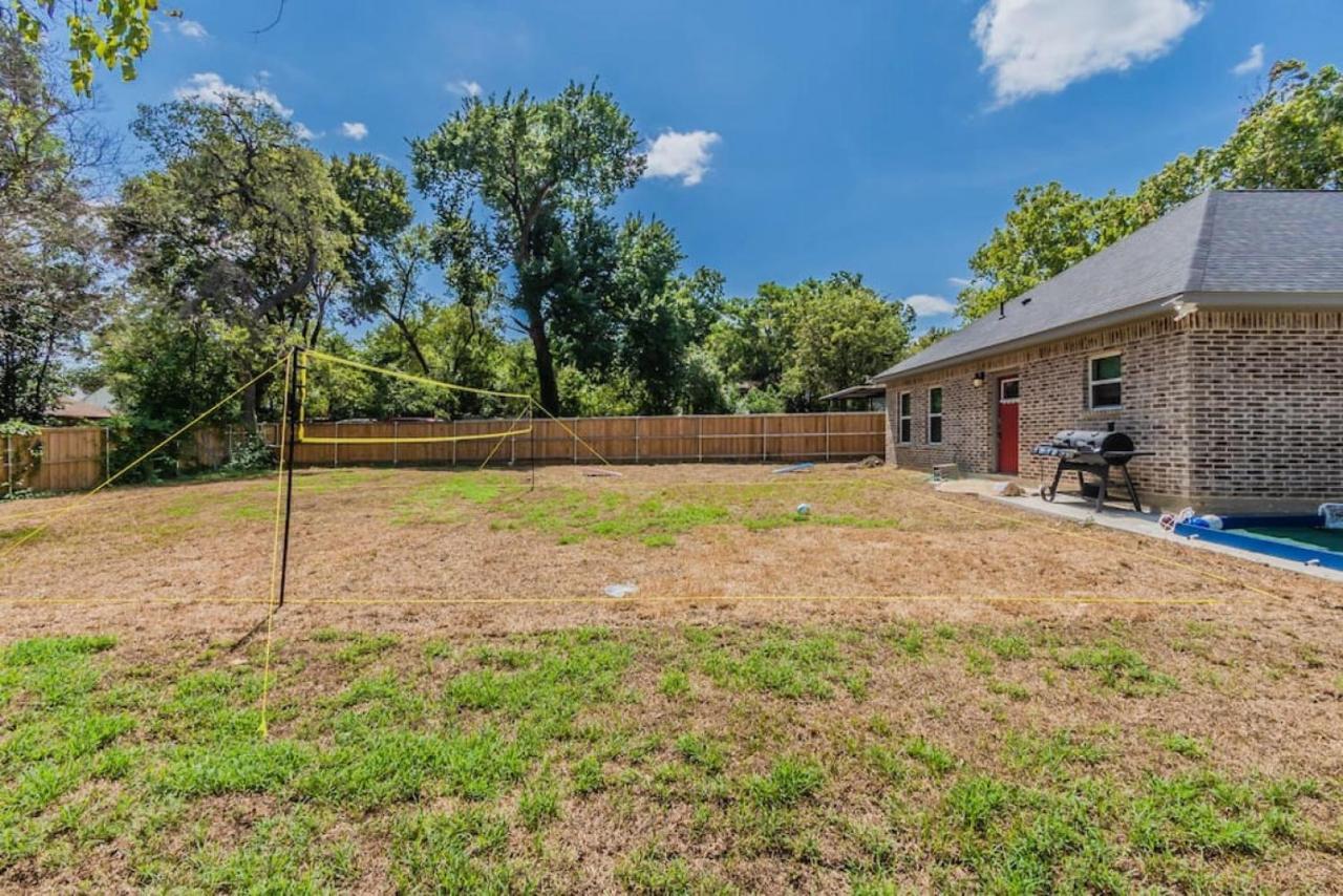 Holiday home Modern 4 Bedroom Near Downtown, Zoo Dallas