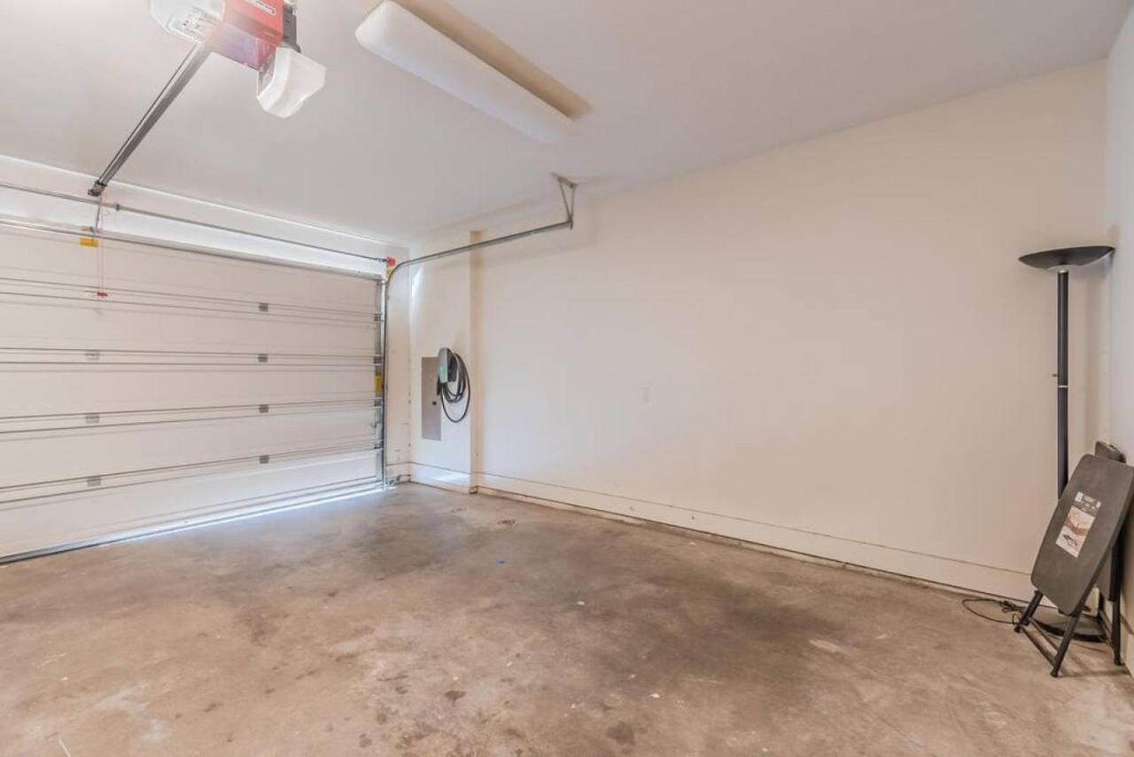 Holiday home Stunning Townhome Near Uptown
