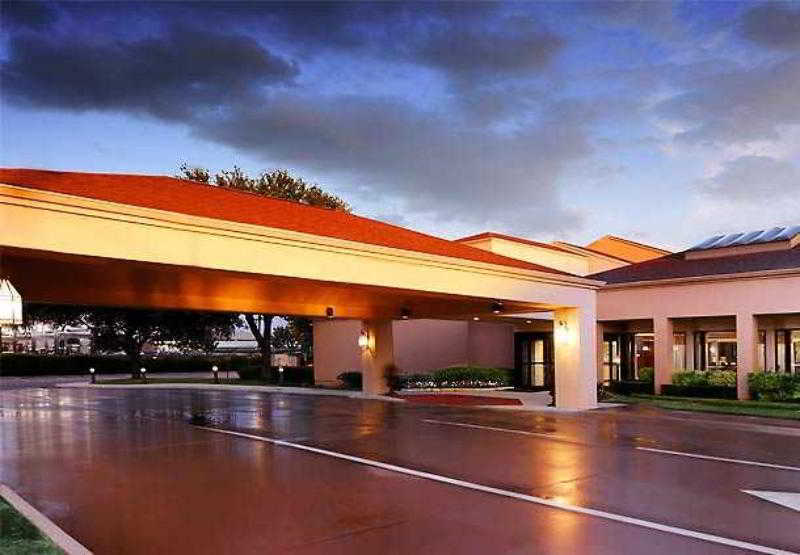 Courtyard By Marriott Northwest Hotel Dallas