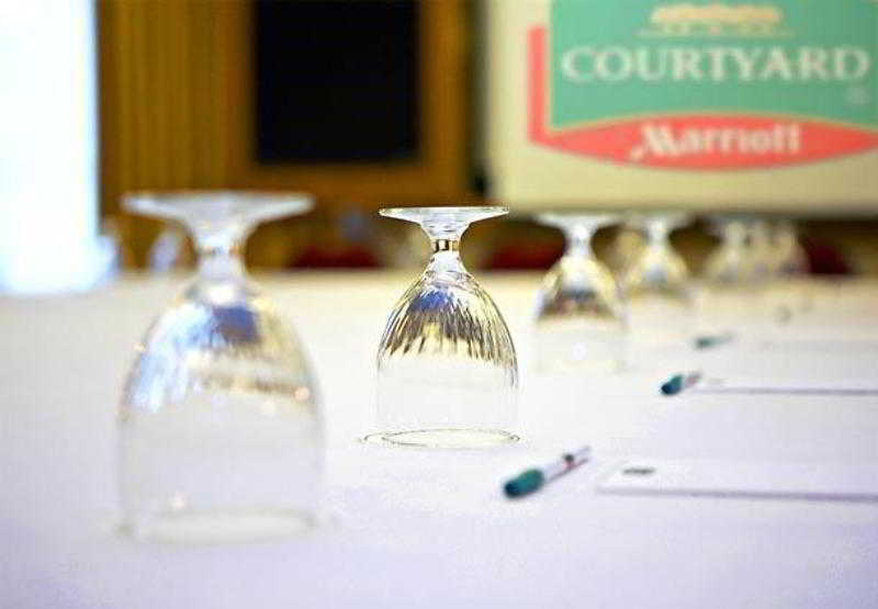Courtyard By Marriott Northwest Hotel