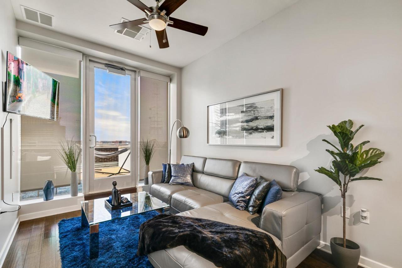 2br Premium Penthouse With Downtown Views