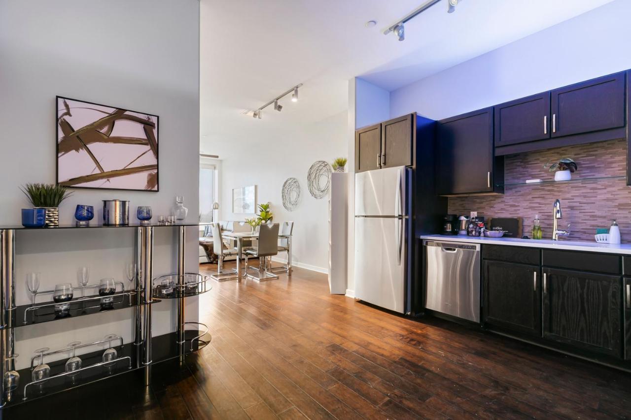 Apartment 2br Premium Penthouse With Downtown Views