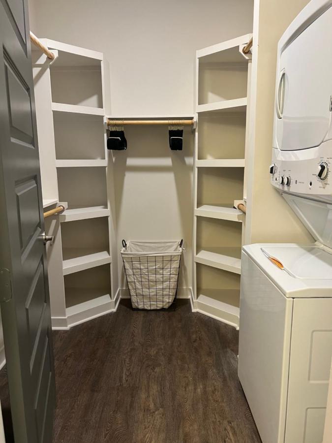 Lavish 1 Bedroom Suite-downtown * Dallas