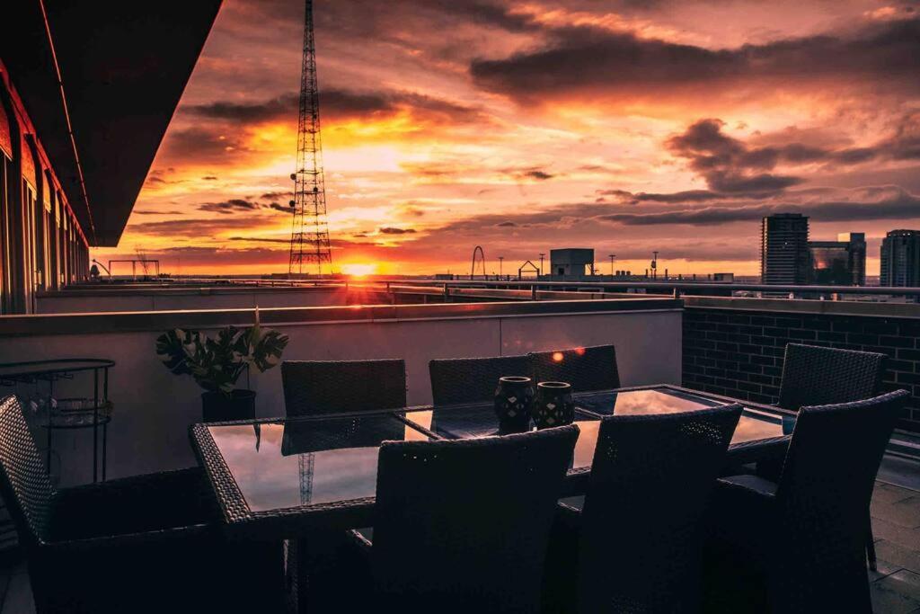 Apartment Downtown Art Penthouse Piano & Free Parking Dallas