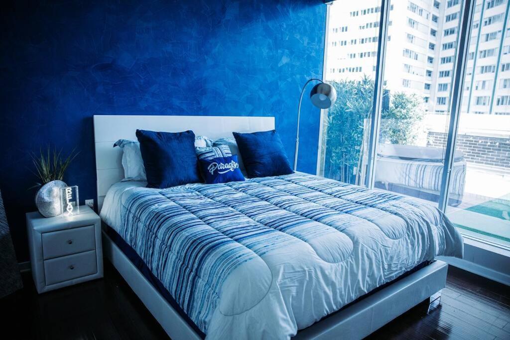 Luxury Penthouse W/ Stunning View & King Bed Dallas