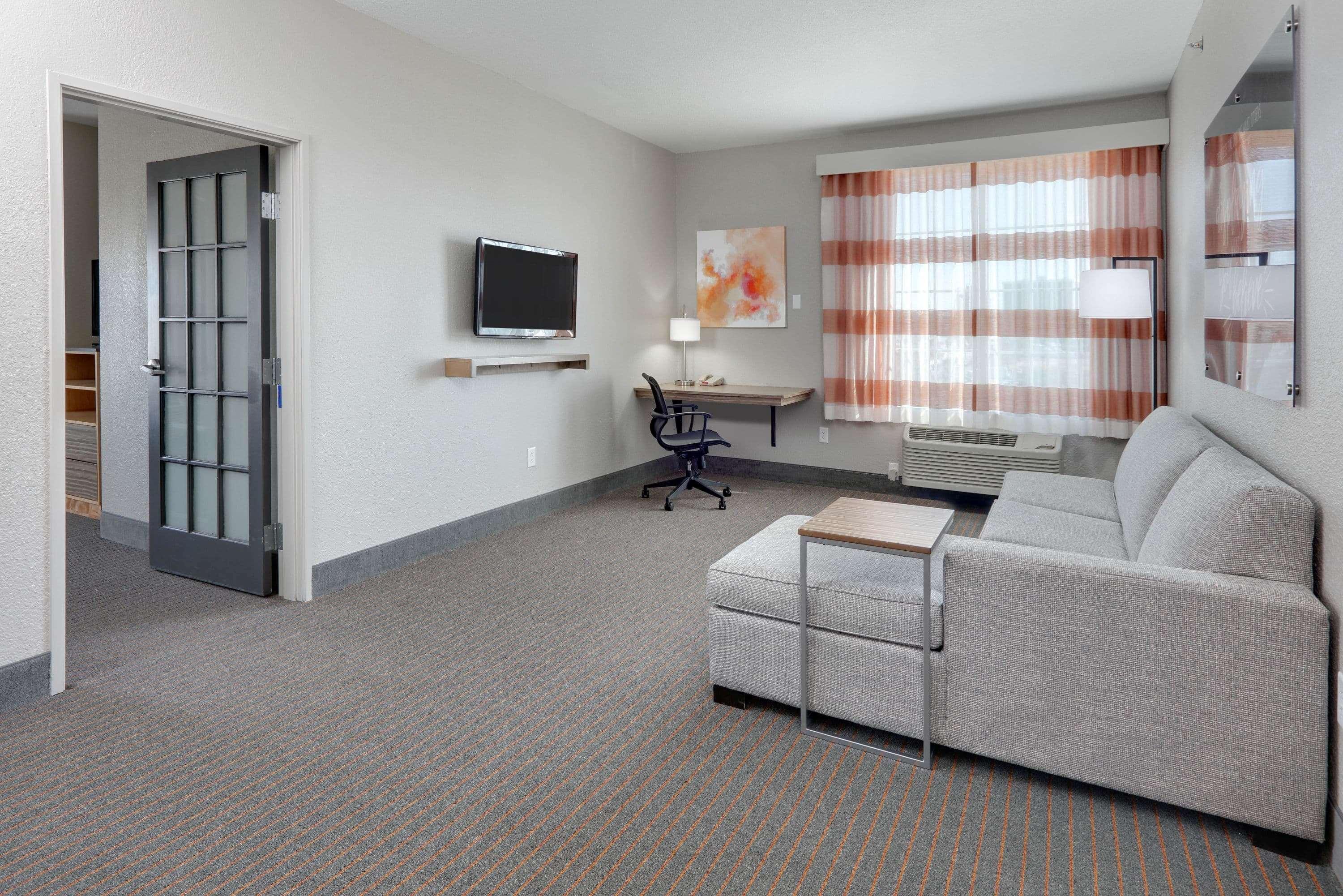 La Quinta By Wyndham Field Dallas
