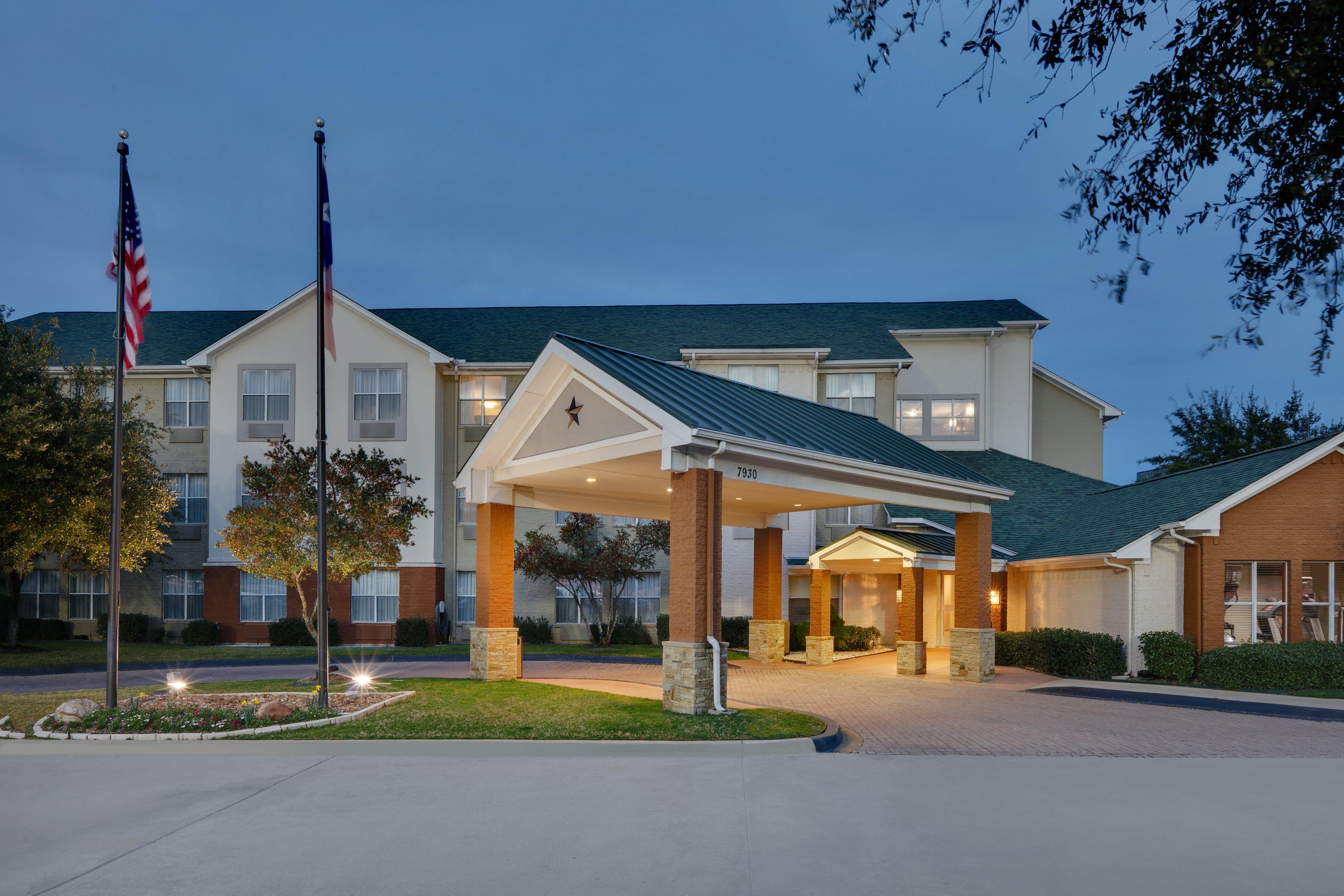 Candlewood Market Center-love Field By Ihg