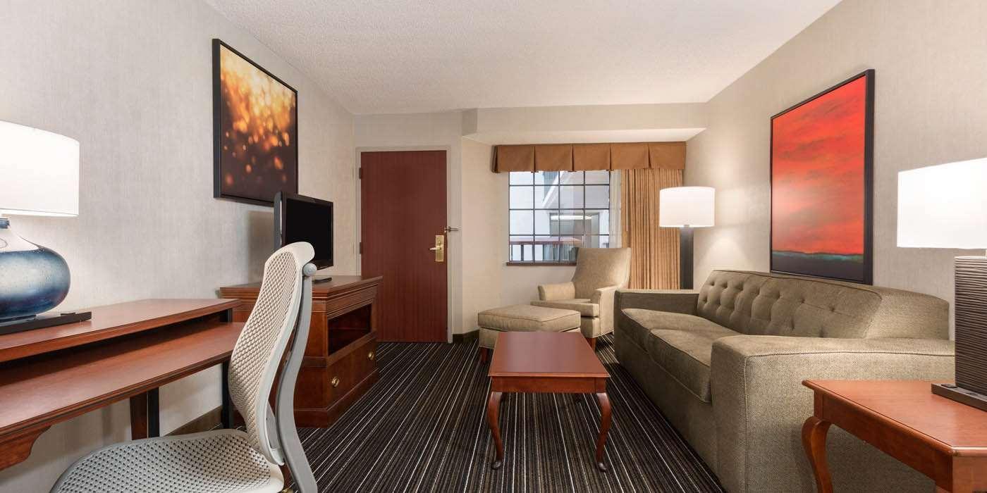 Sonesta Park Hotel Dallas