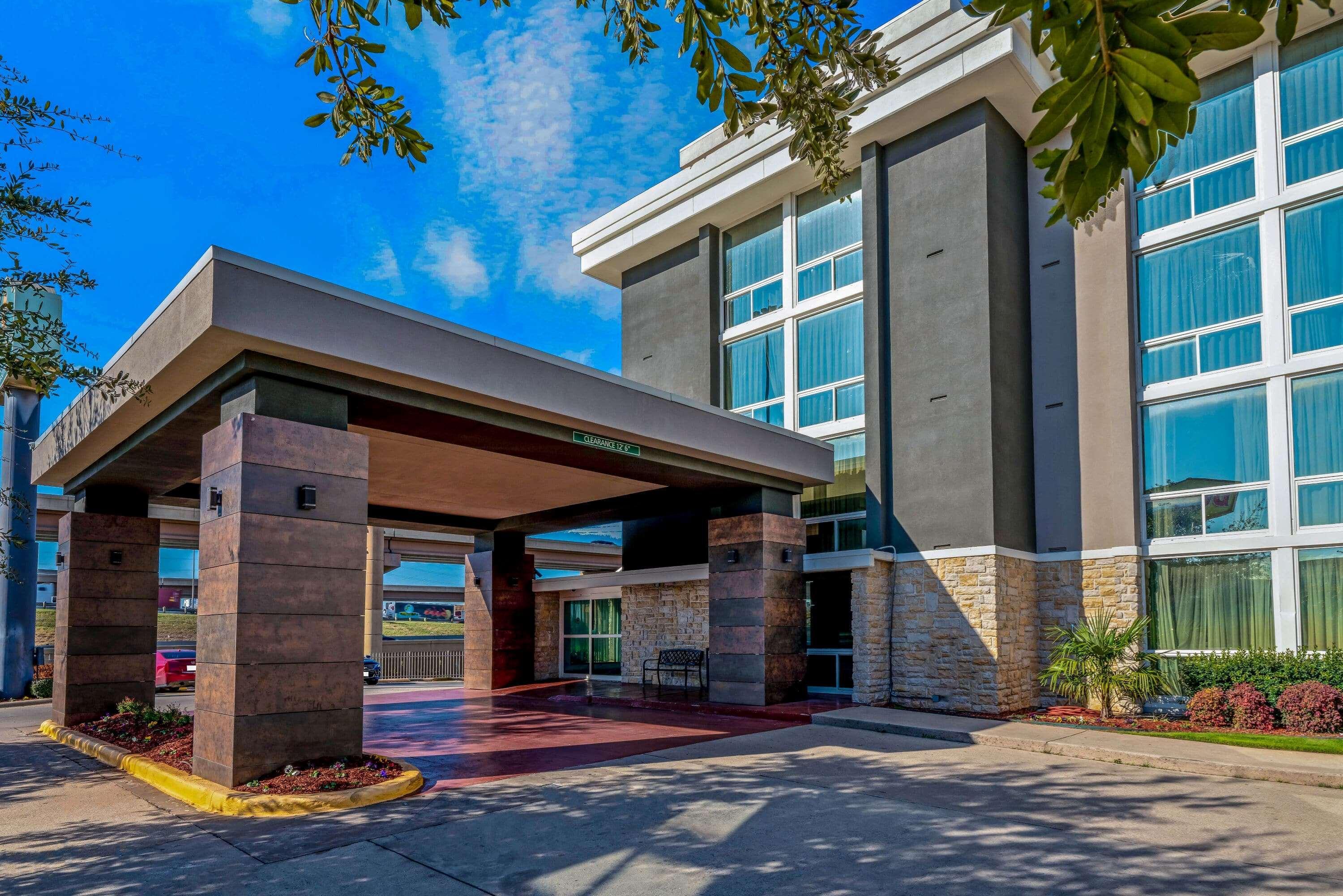 La Quinta By Wyndham I-35 Walnut Hill Ln Hotel 3*