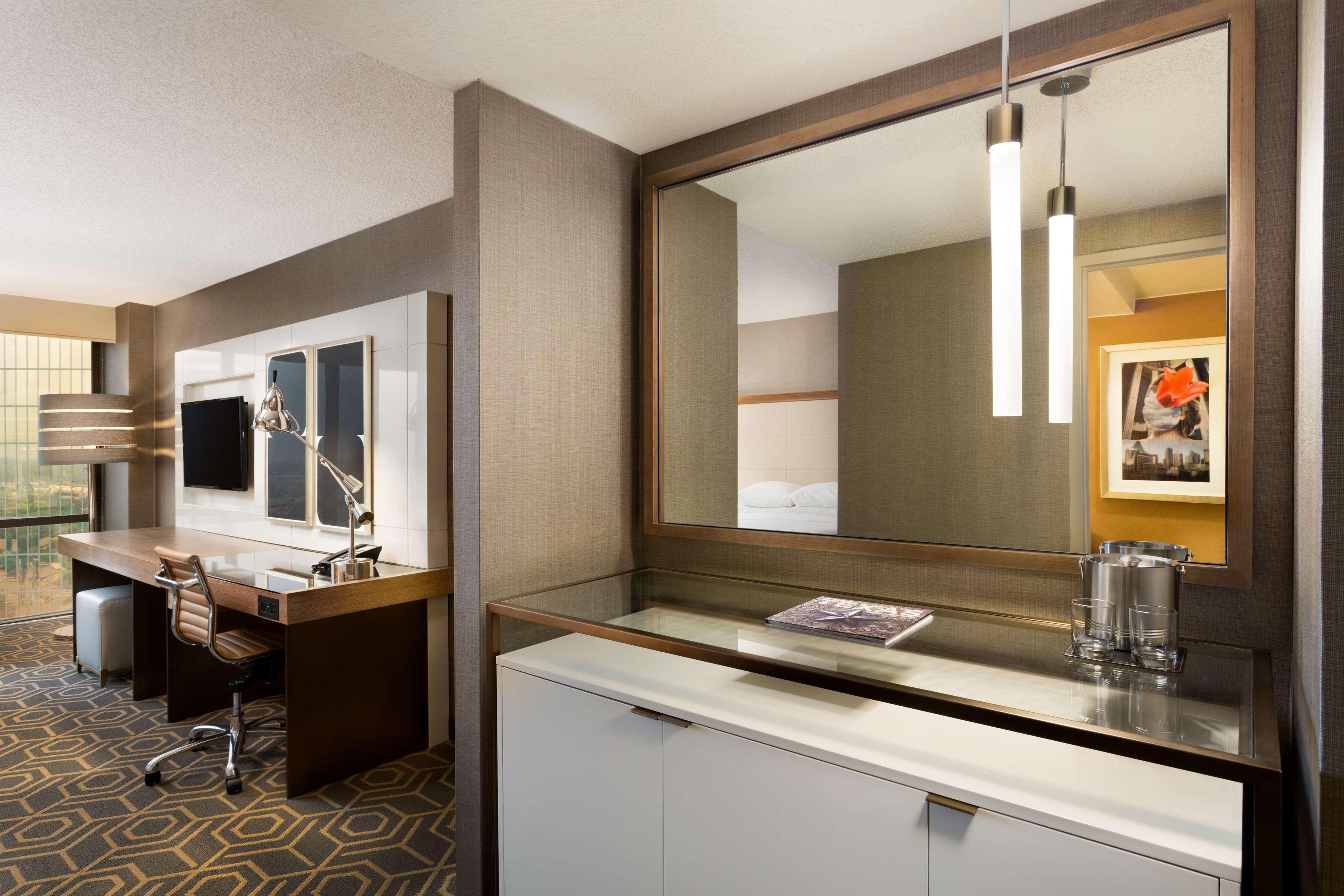 Doubletree By Hilton Campbell Centre Hotel 4*