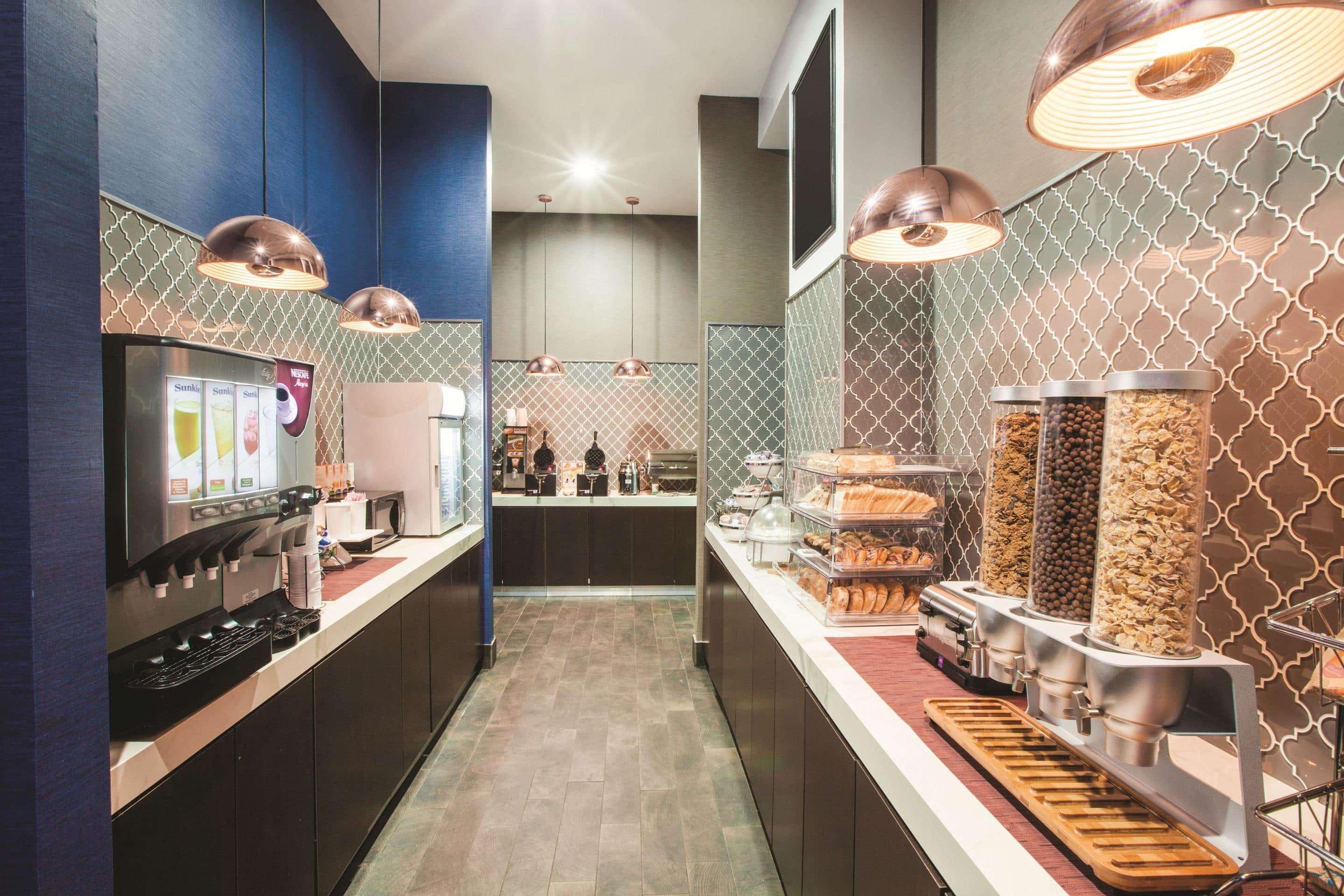 Express - Downtown By Ihg Hotel 3*
