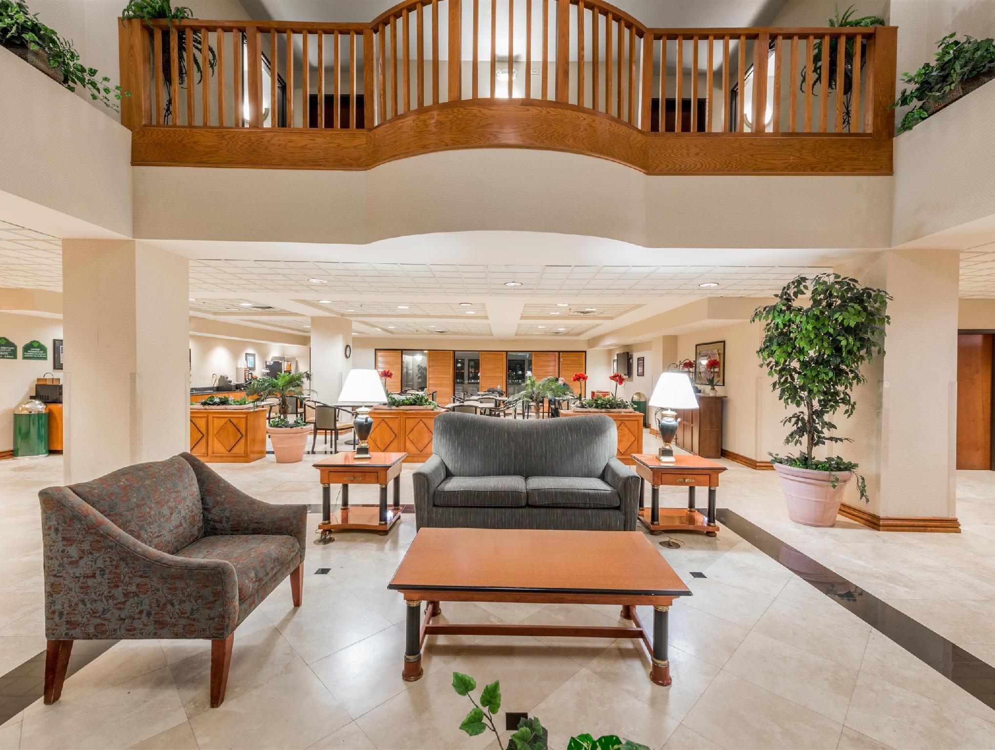Hotel Wingate By Wyndham Field