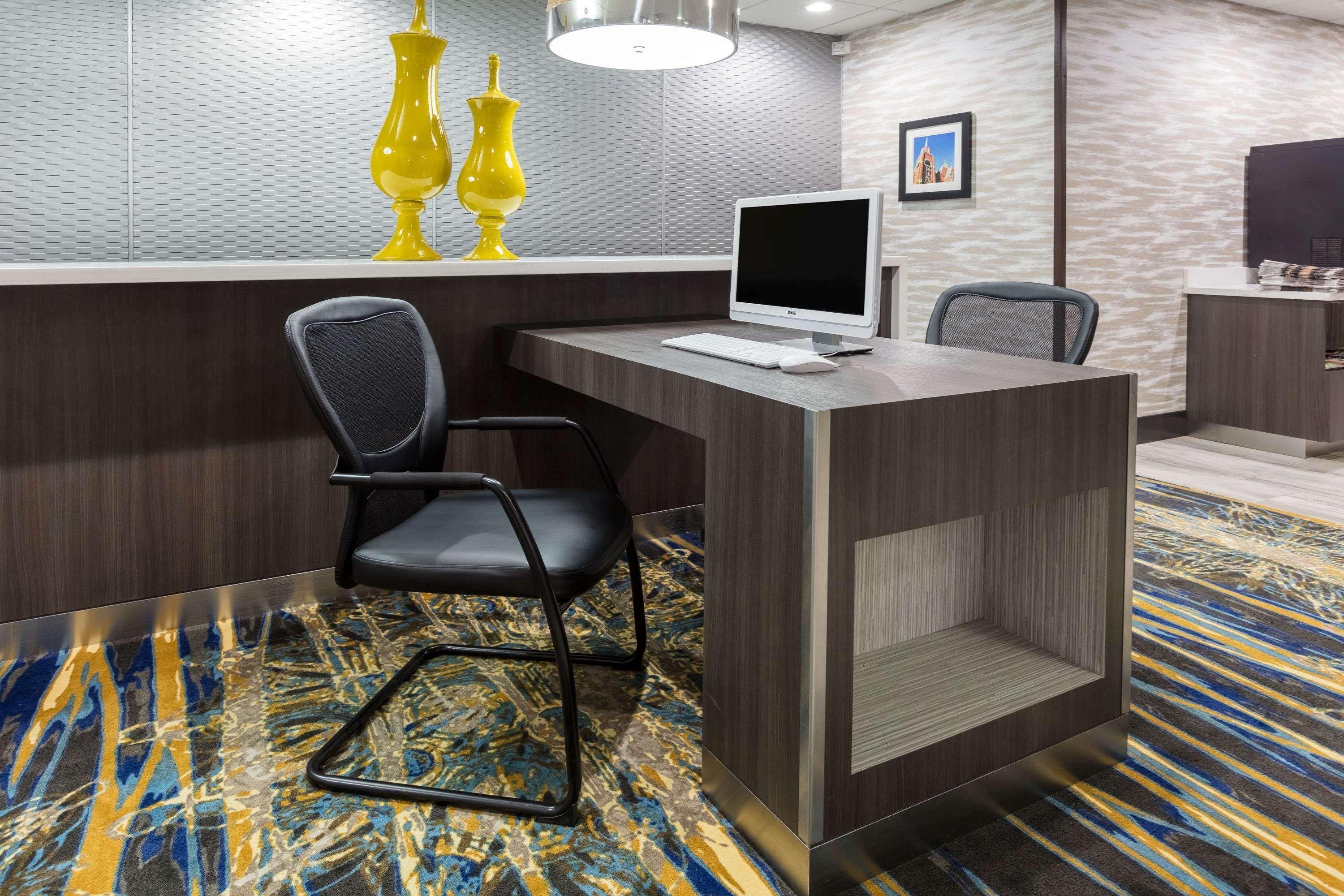 Hotel Wingate By Wyndham Field Dallas