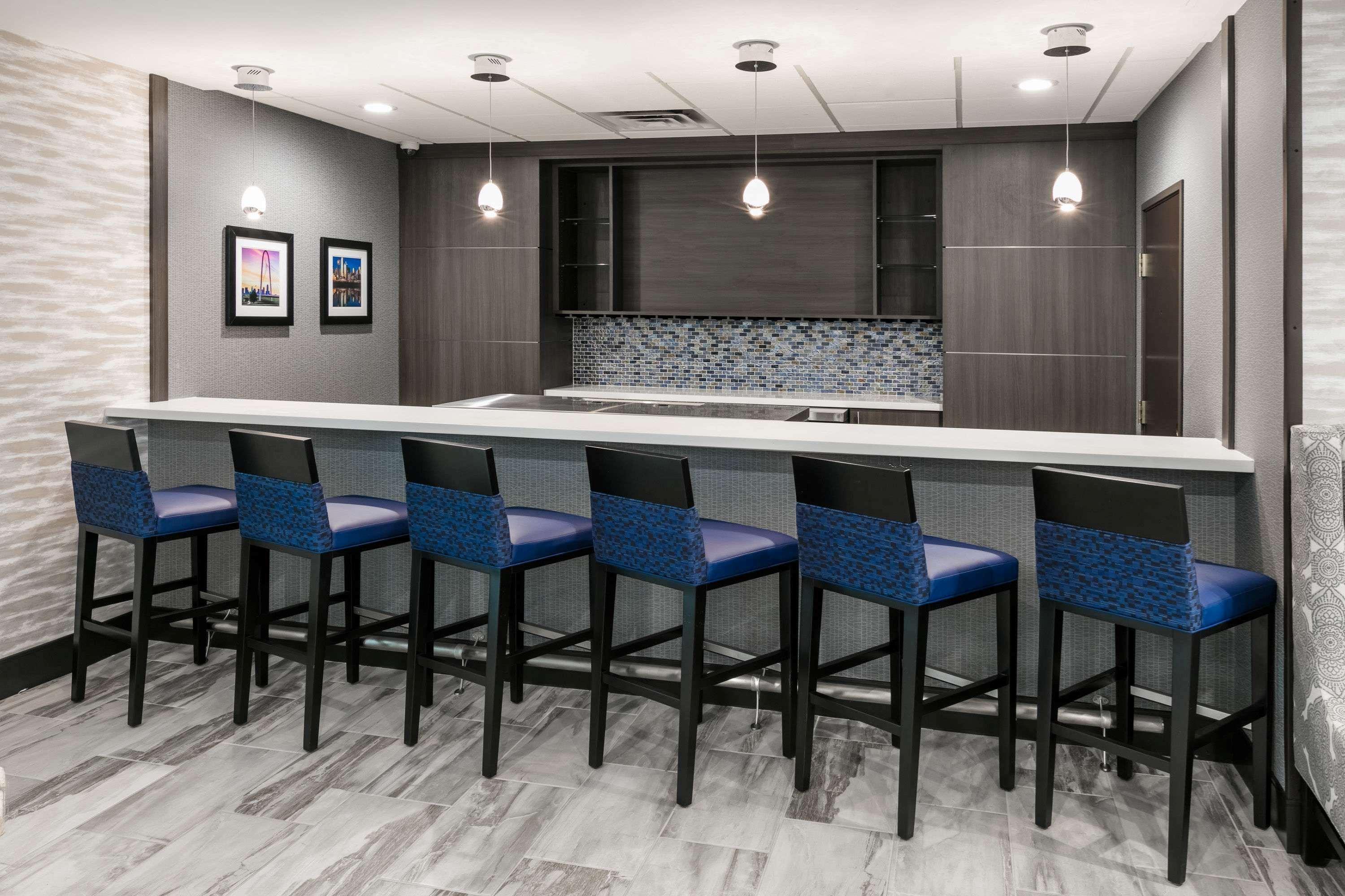 Wingate By Wyndham Field Hotel Dallas