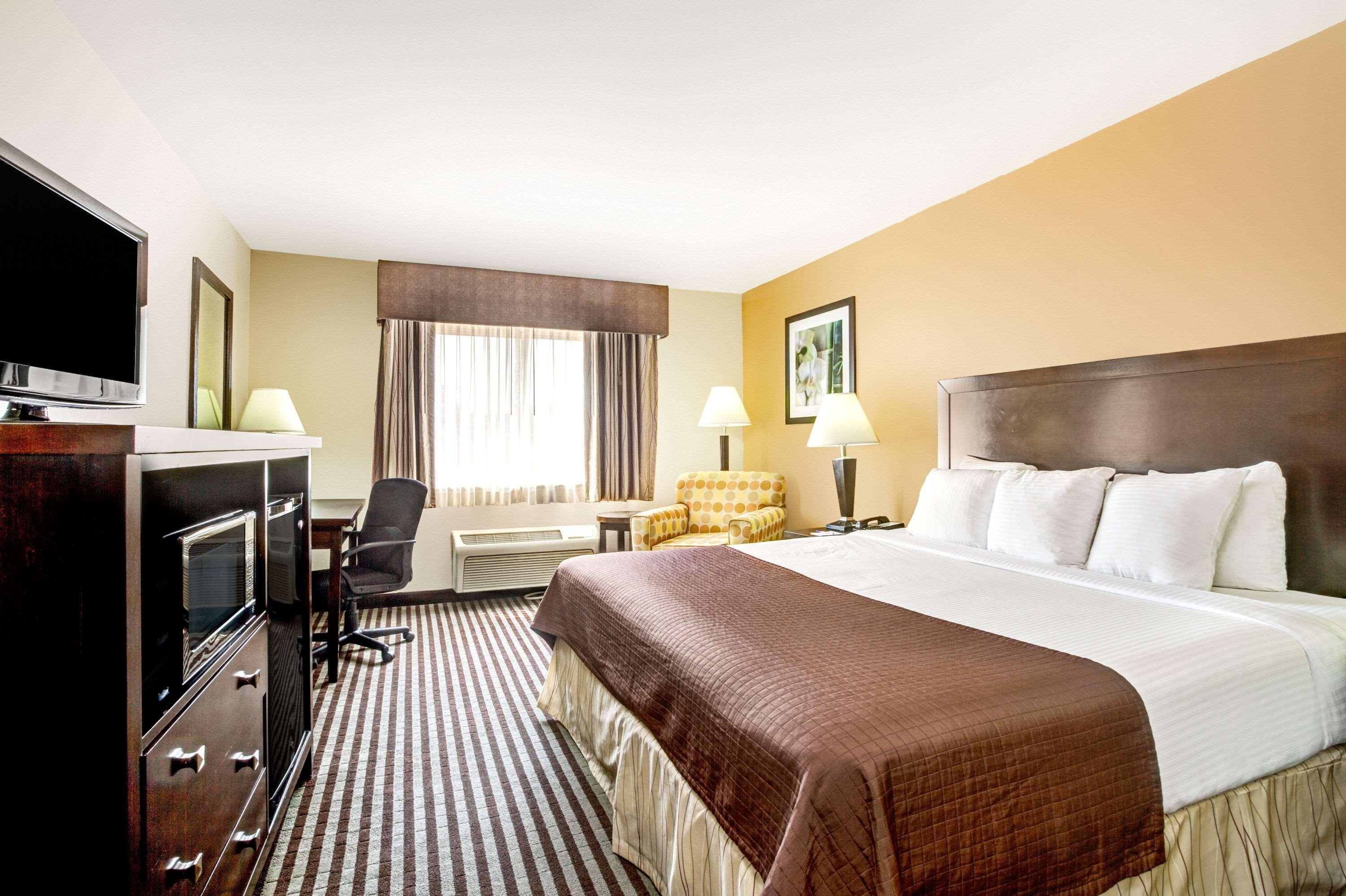 Baymont By Wyndham Dallas/ Field 3* Dallas
