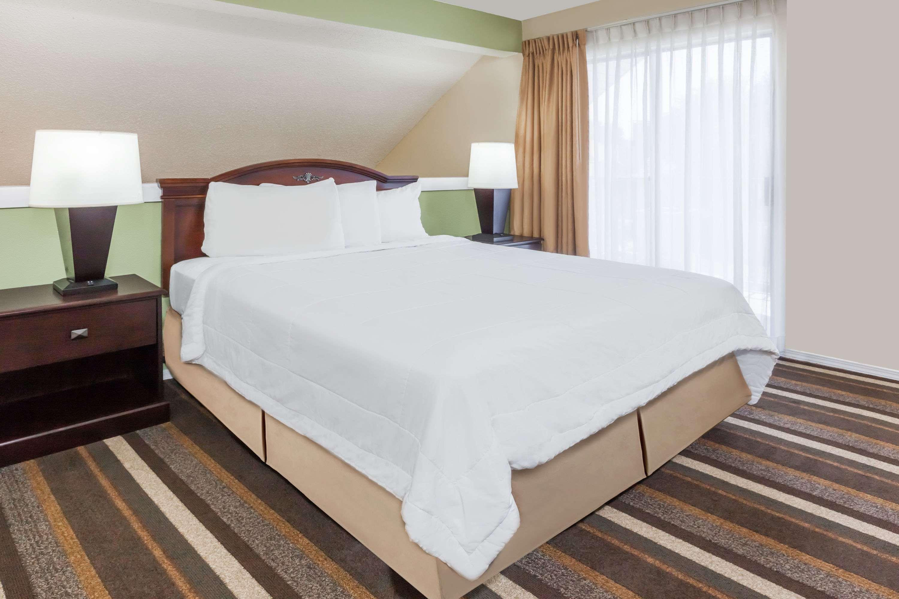 Hawthorn Field 3* Dallas