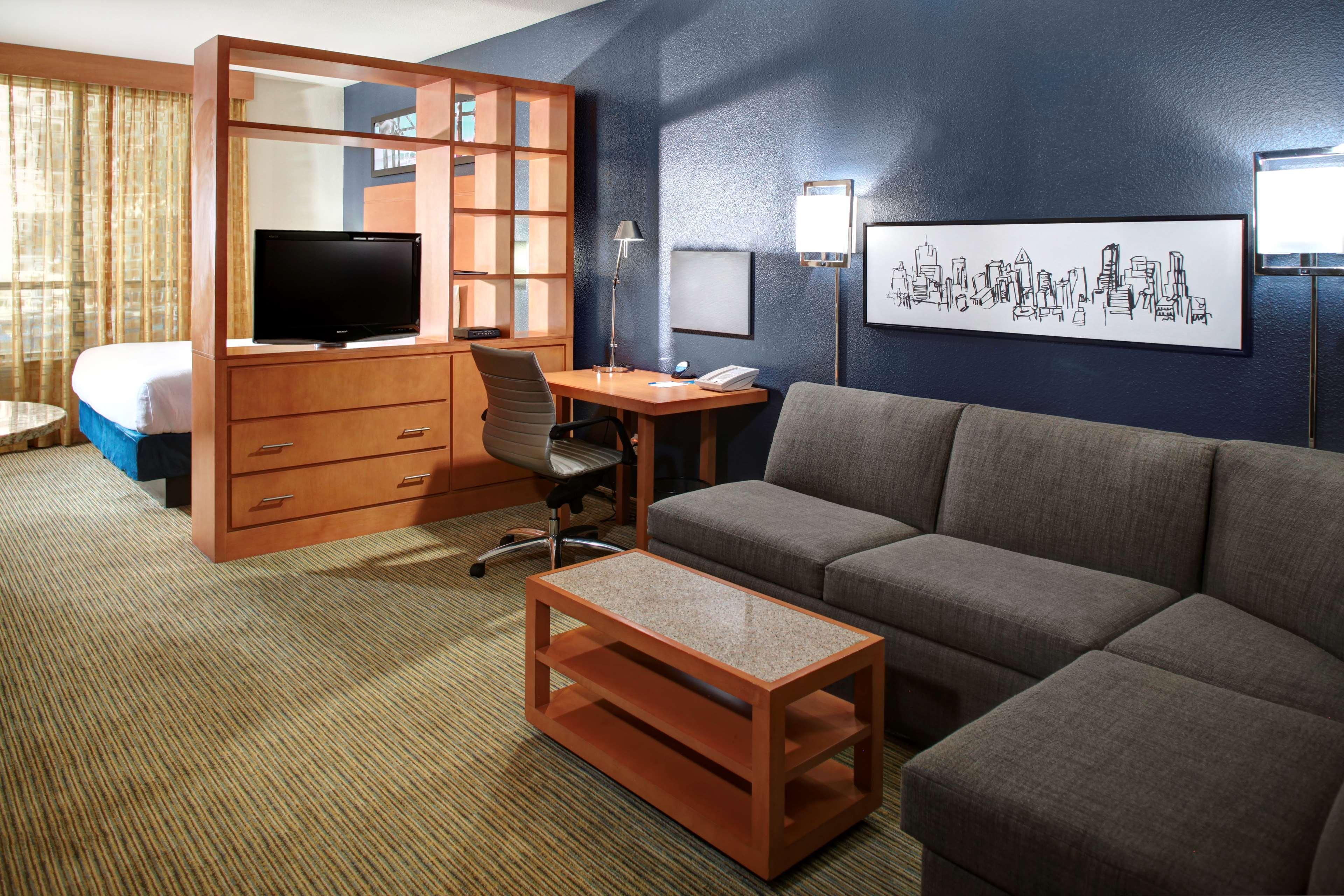 Hyatt House Lincoln Park Hotel 3*