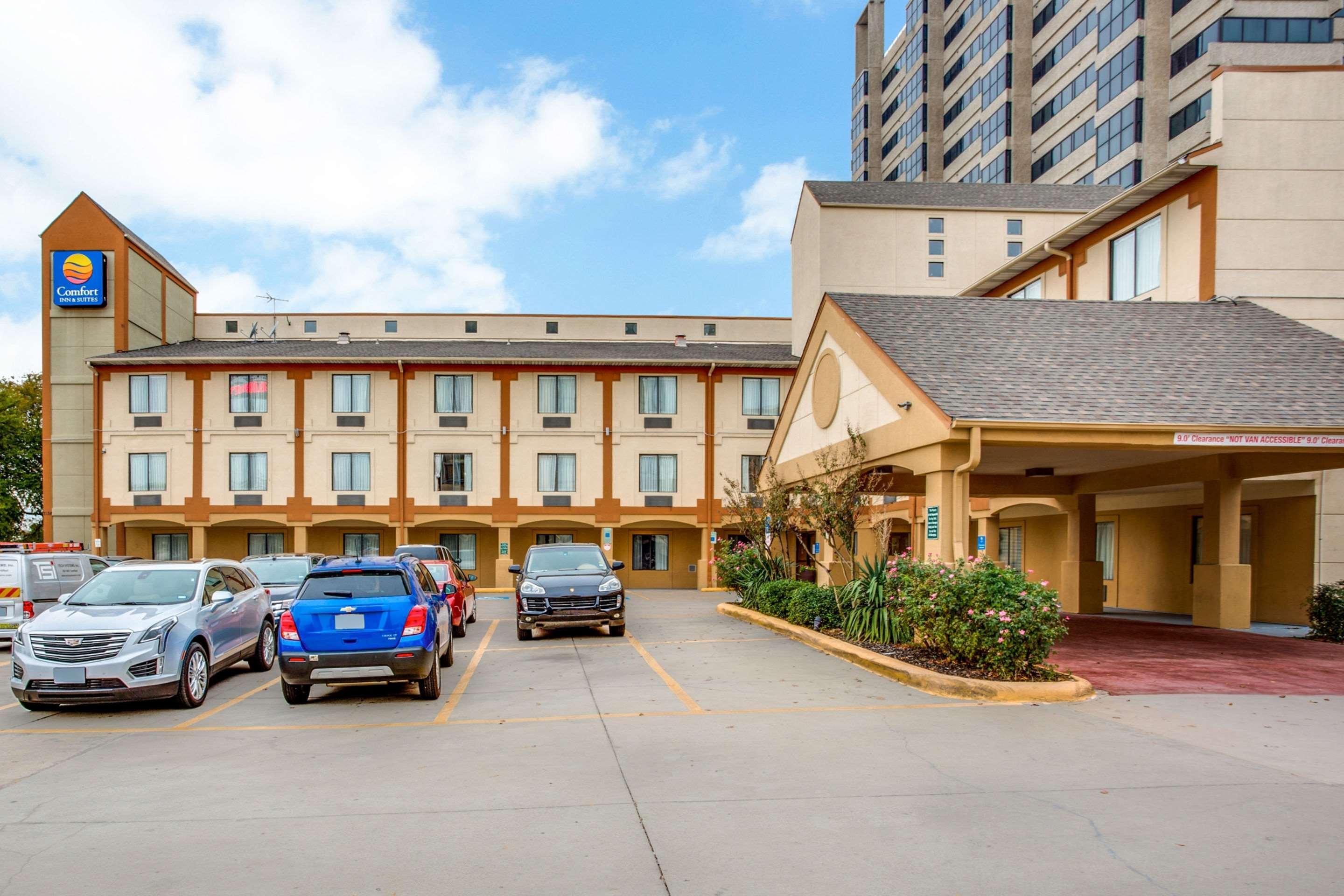 Comfort & Field-dallas Market Center Hotel 3*