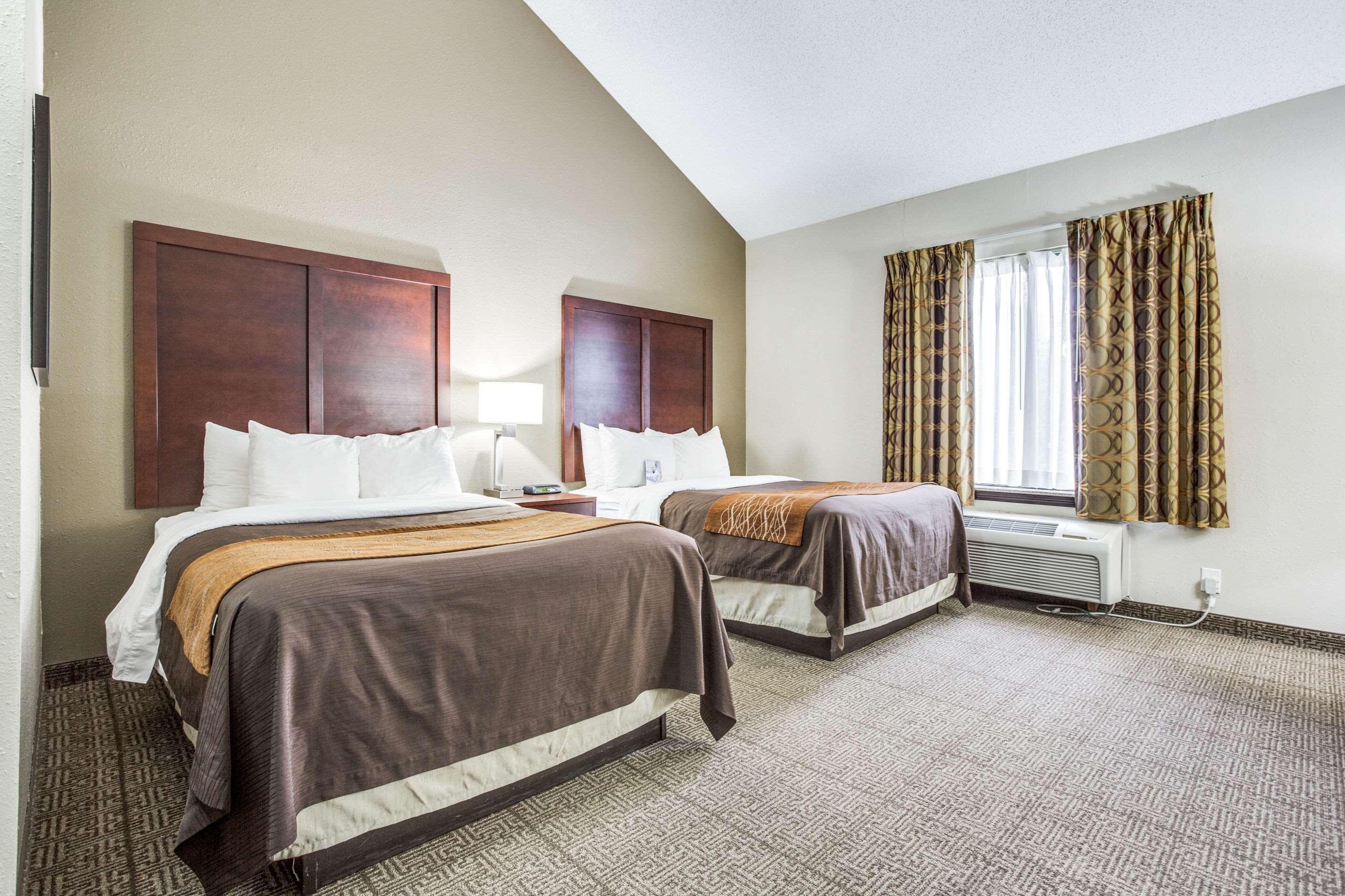 Comfort & Field-dallas Market Center 3* Dallas