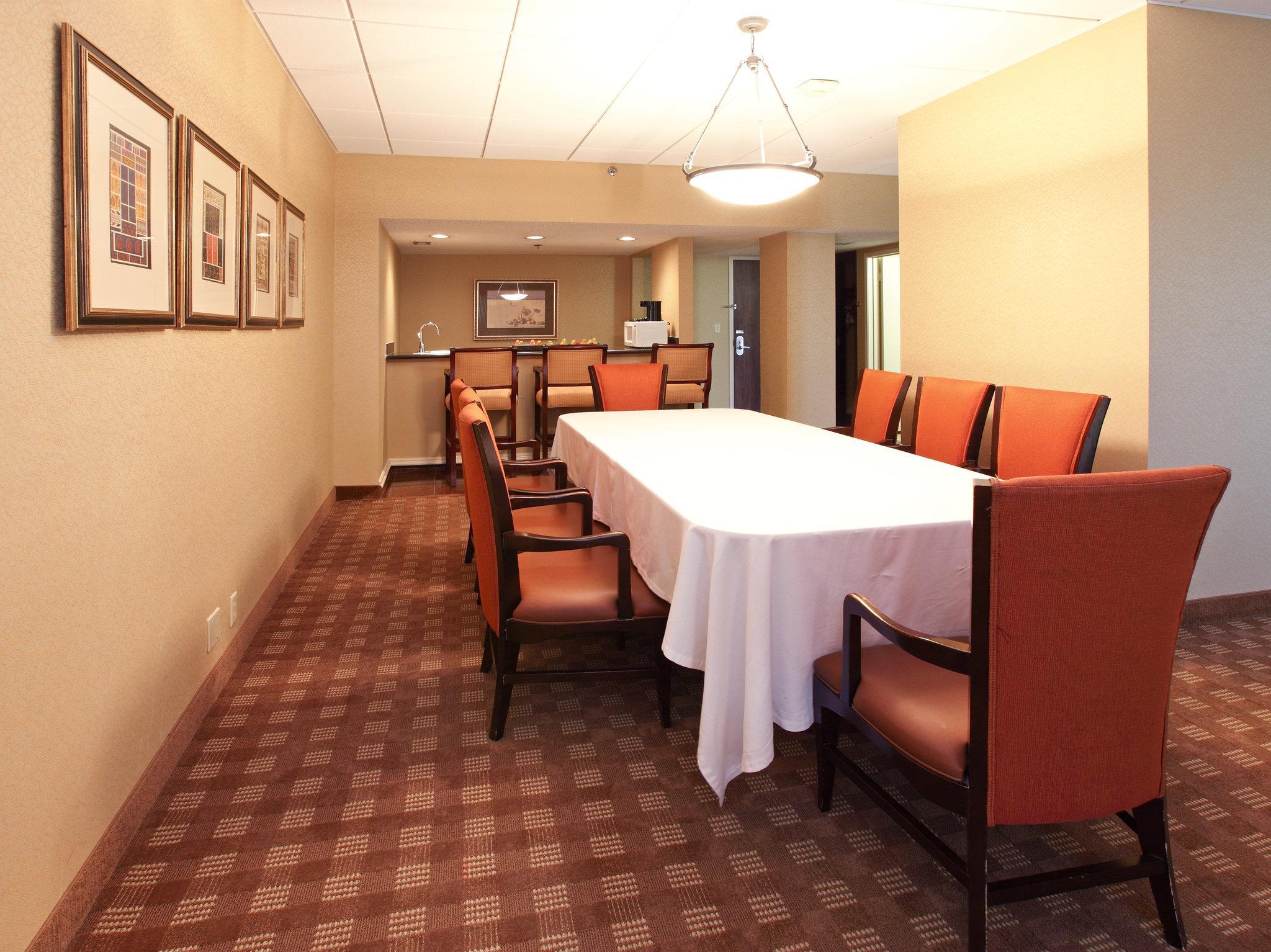 Crowne Plaza Market Ctr - Field, An Ihg 3*