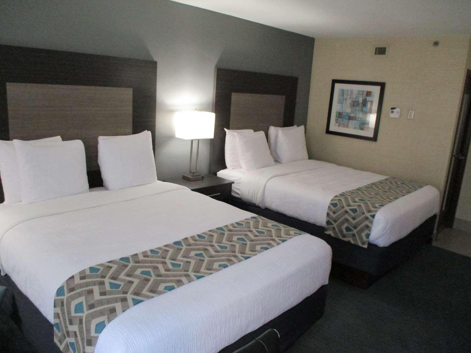 Comfort North Field Airport 4*