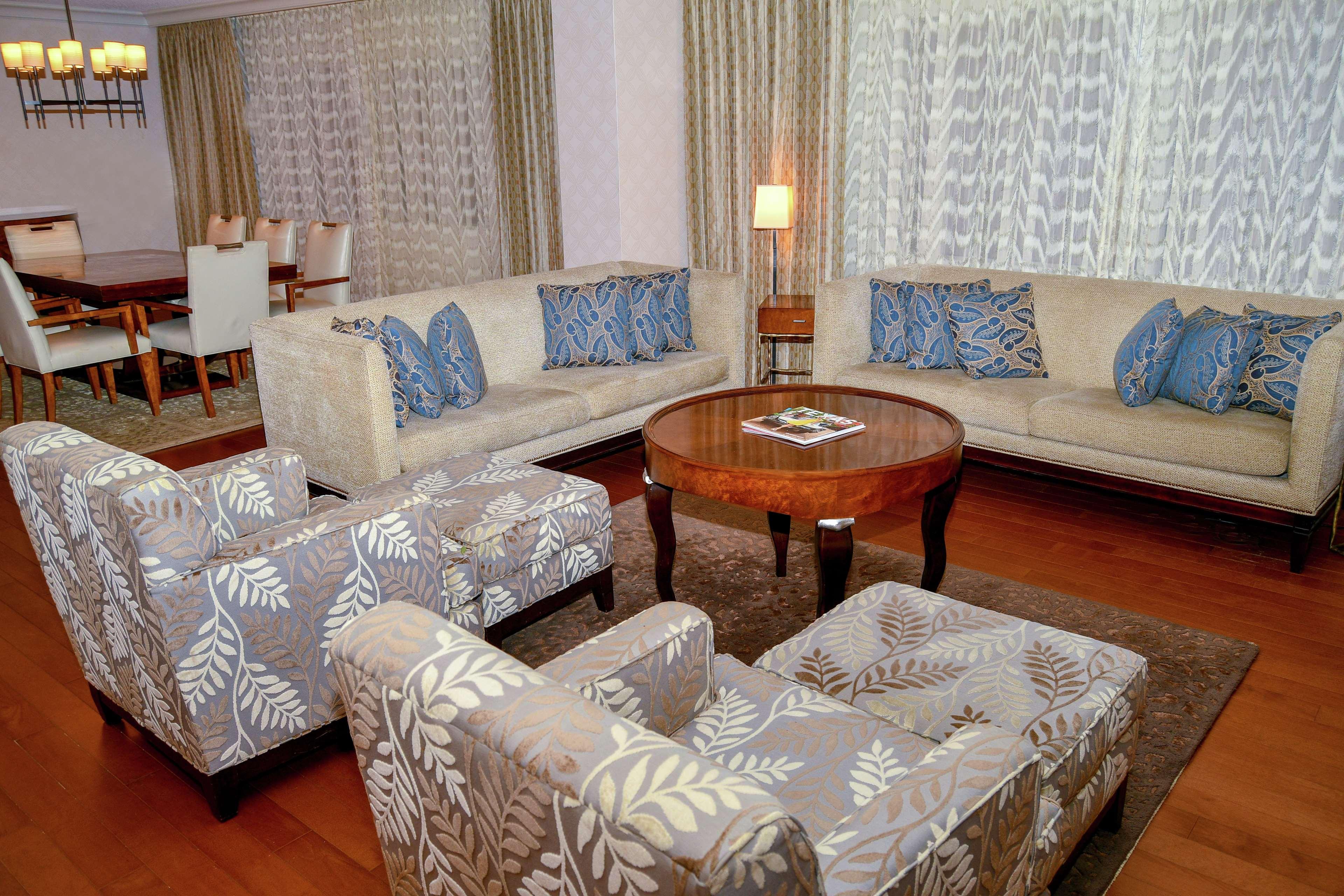 Hilton Lincoln Centre Hotel 4*