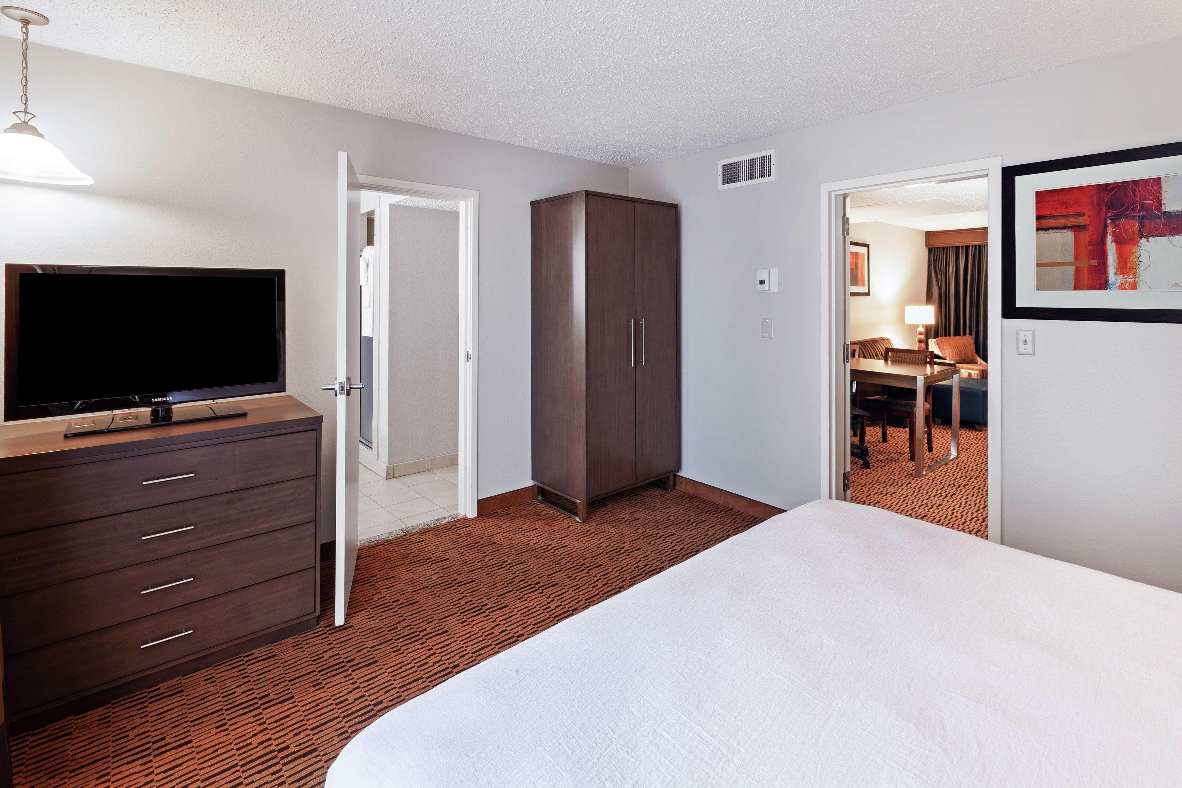 Embassy By Hilton Market Center Hotel 3*